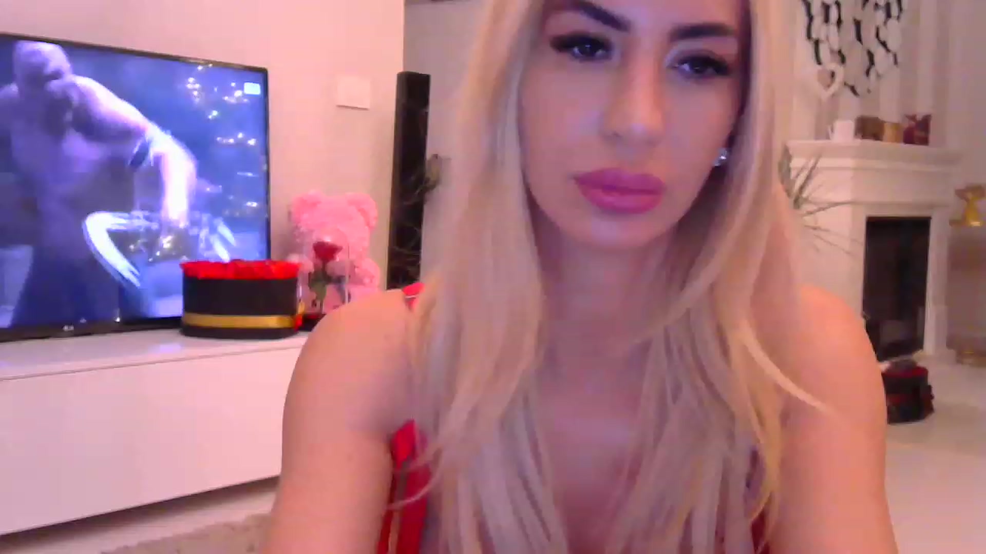 Gallery image thumbnail from Missy_alena's myfreecams stream on, 01/08/2023, 23:12 image 14 of 20
