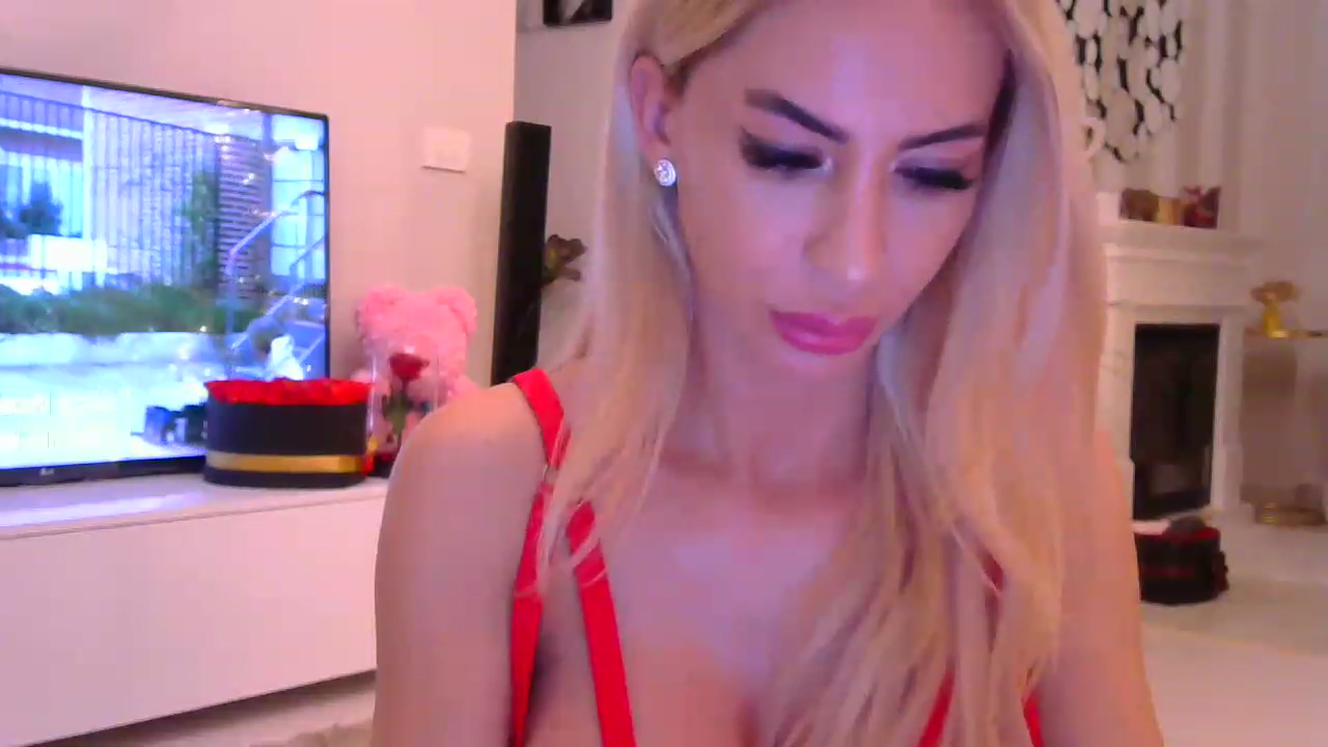 Gallery image thumbnail from Missy_alena's myfreecams stream on, 01/09/2023, 24:48 image 15 of 20