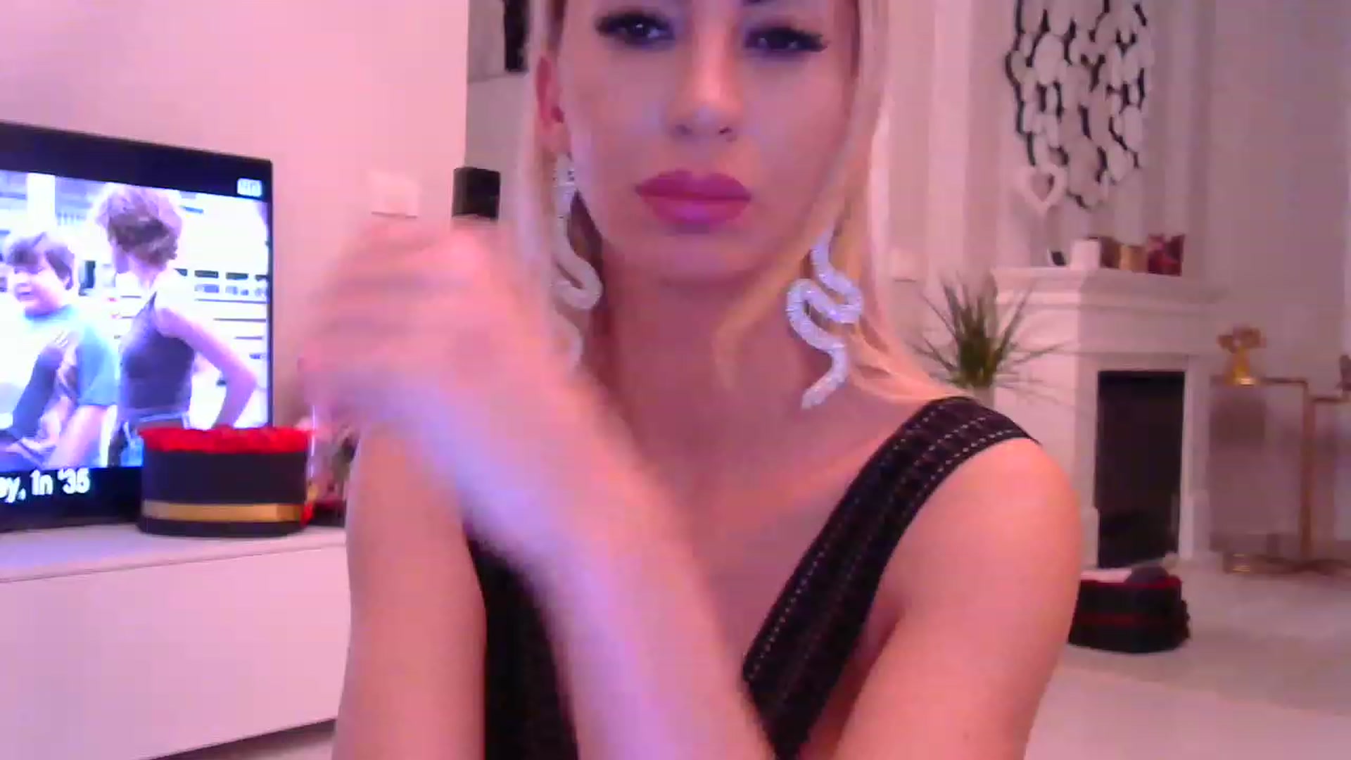 Gallery image thumbnail from Missy_alena's myfreecams stream on, 01/10/2023, 23:59 image 14 of 20