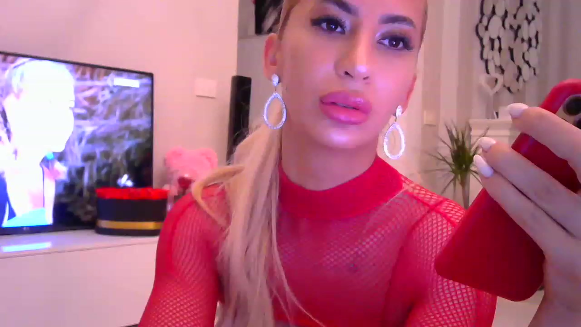 Gallery image thumbnail from Missy_alena's myfreecams stream on, 01/18/2023, 20:57 image 16 of 20