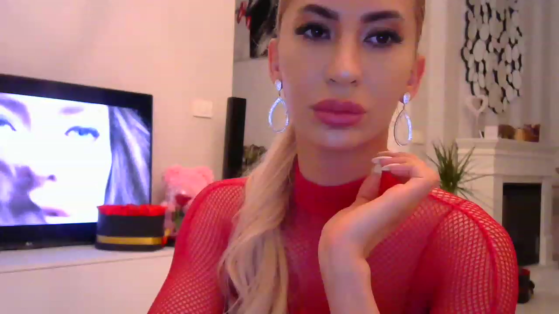 Gallery image thumbnail from Missy_alena's myfreecams stream on, 01/18/2023, 22:33 image 5 of 20