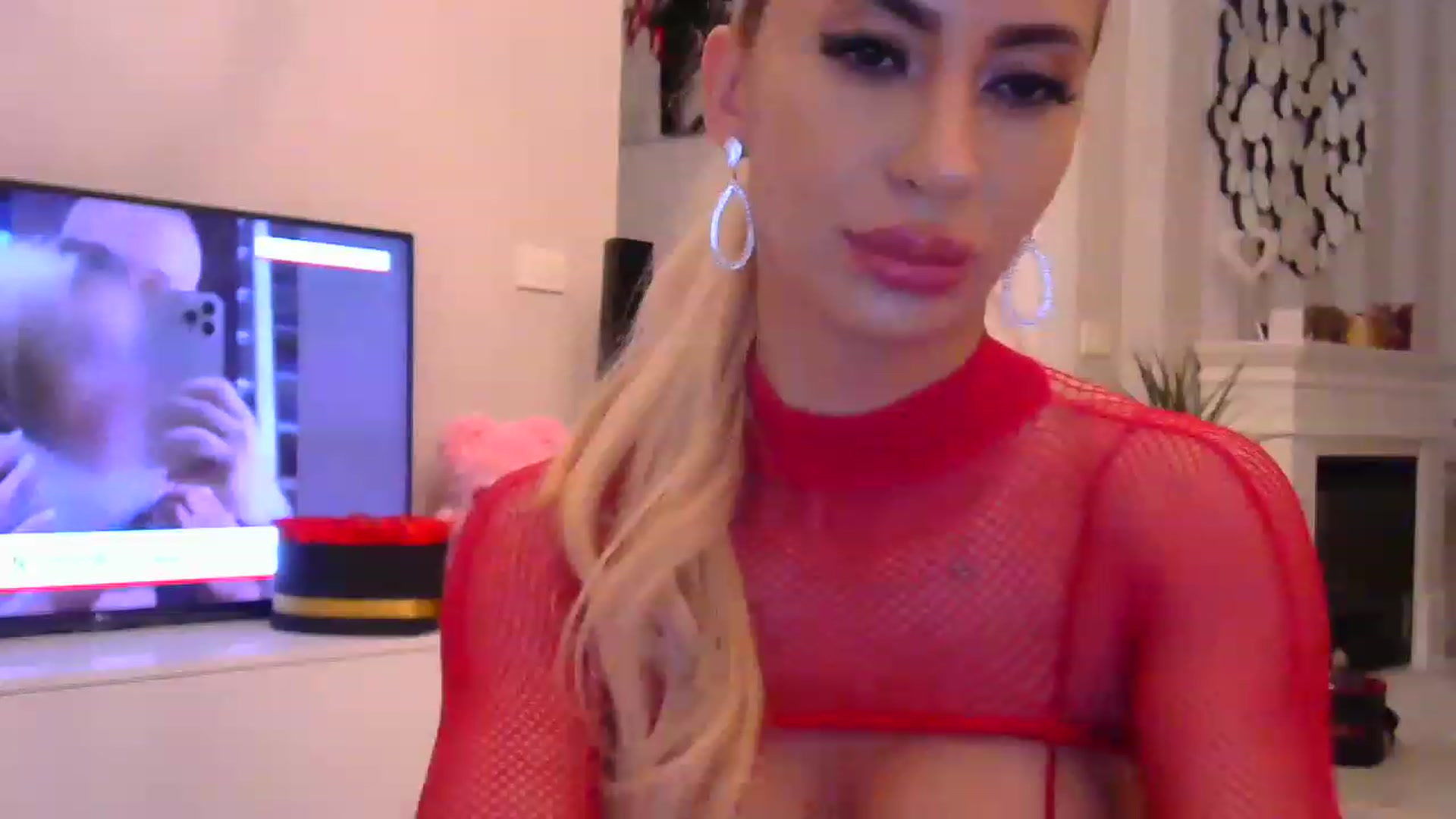 Gallery image thumbnail from Missy_alena's myfreecams stream on, 01/18/2023, 22:33 image 11 of 20