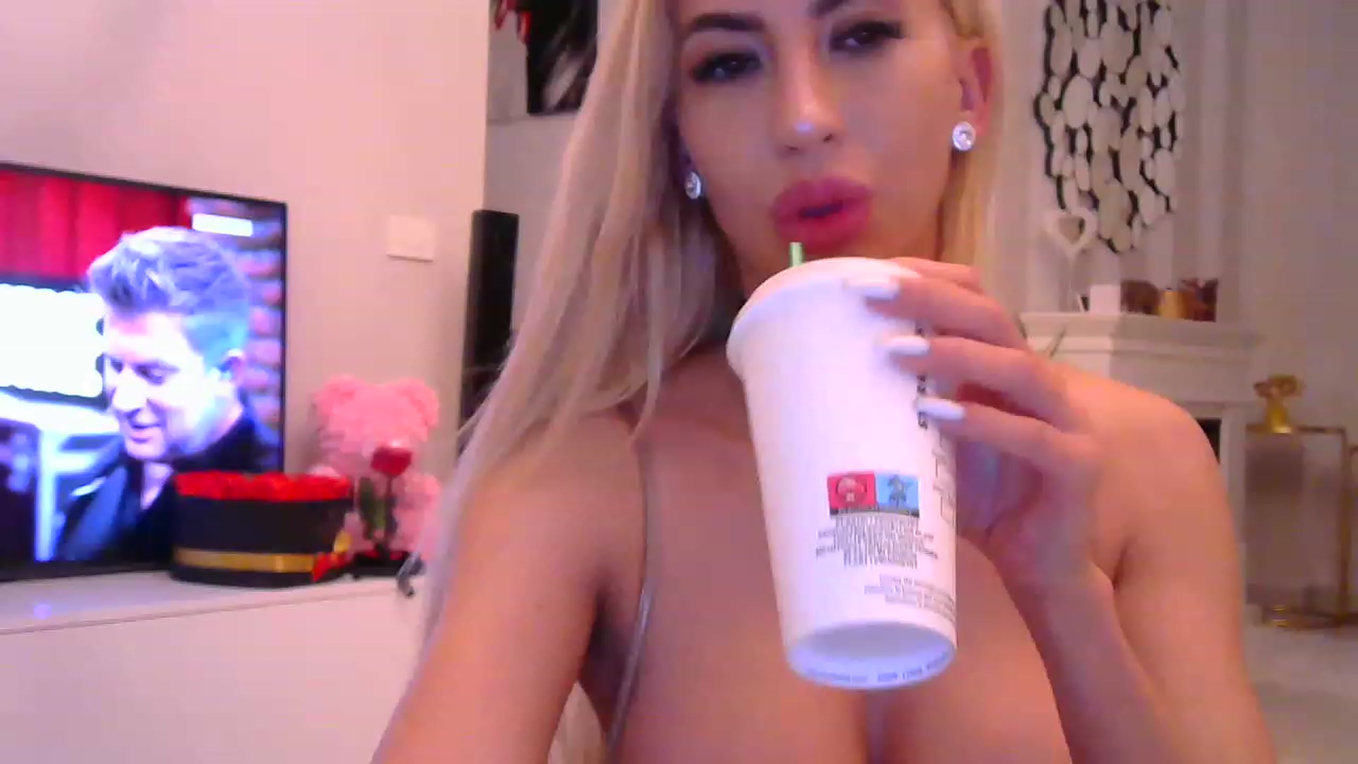 Gallery image thumbnail from Missy_alena's myfreecams stream on, 01/21/2023, 24:04 image 1 of 20