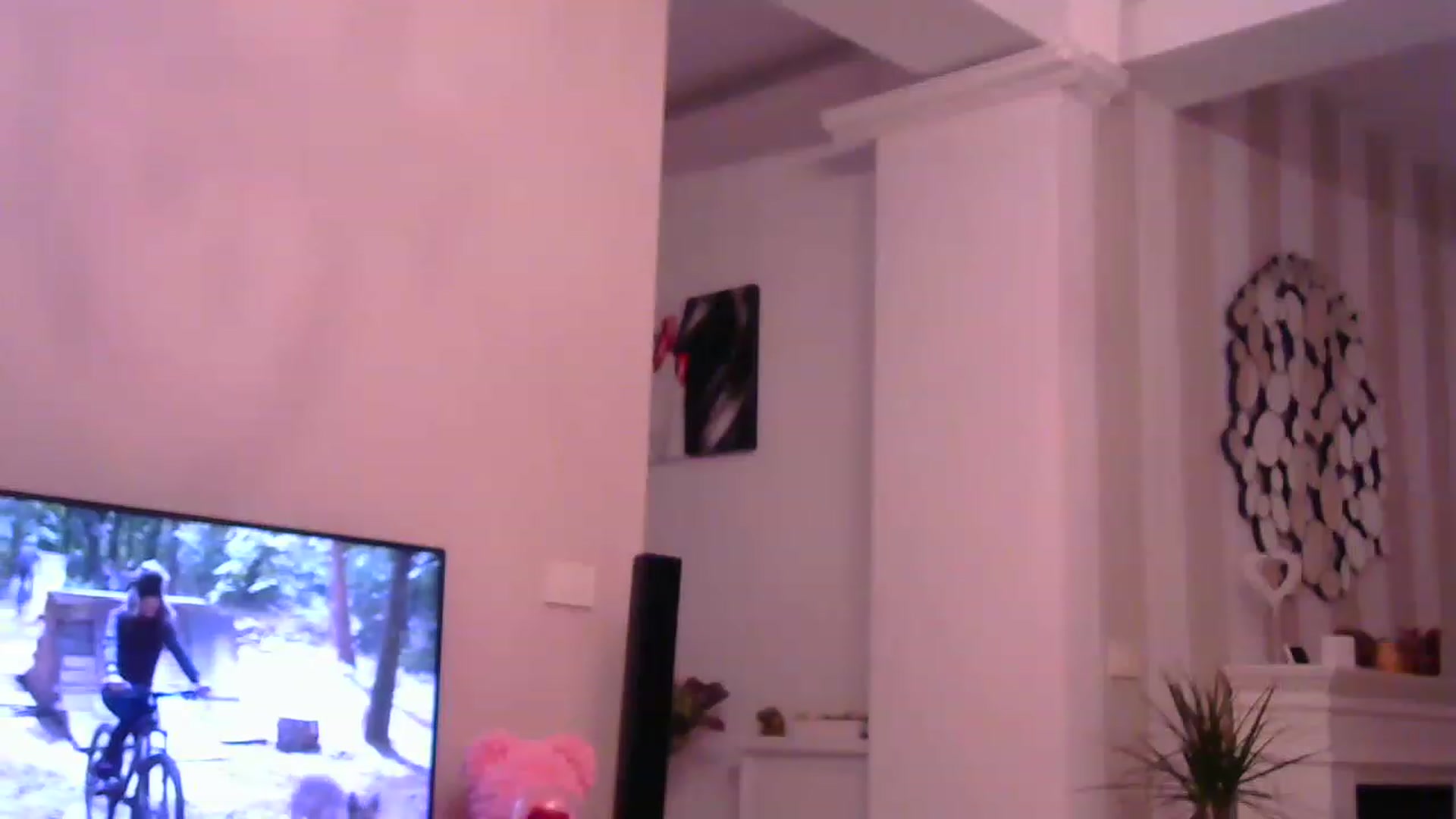 Gallery image thumbnail from Missy_alena's myfreecams stream on, 01/23/2023, 24:31 image 16 of 20