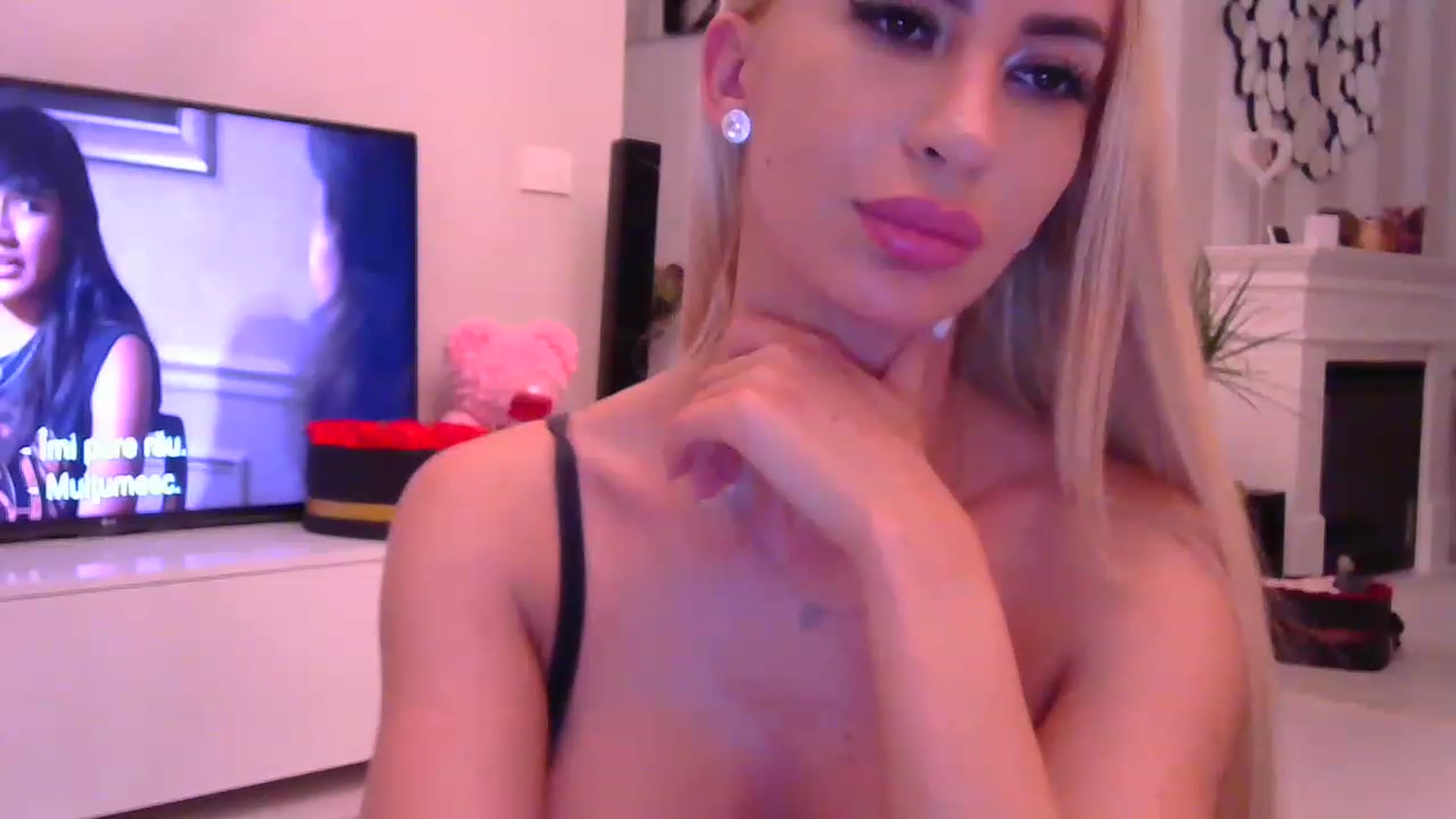 Gallery image thumbnail from Missy_alena's myfreecams stream on, 01/23/2023, 24:31 image 14 of 20