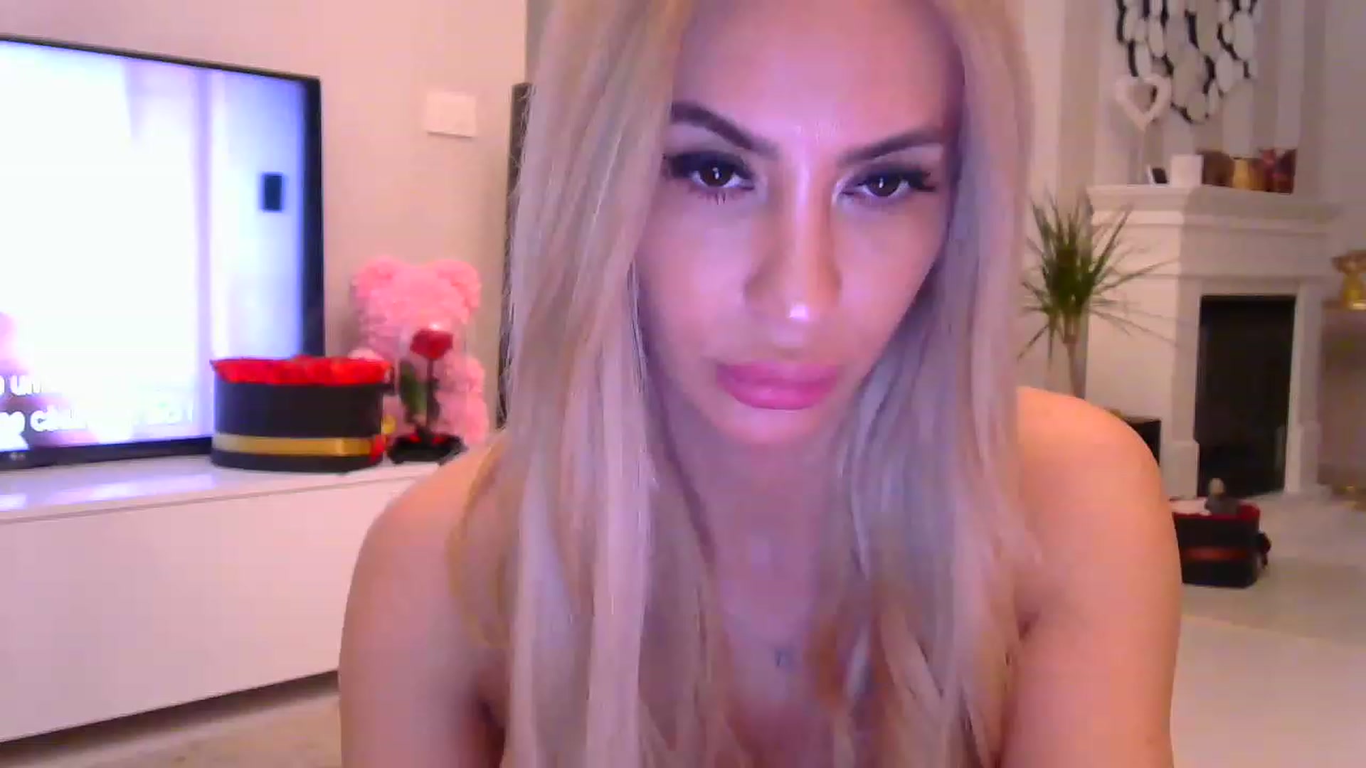 Gallery image thumbnail from Missy_alena's myfreecams stream on, 01/26/2023, 24:40 image 11 of 20