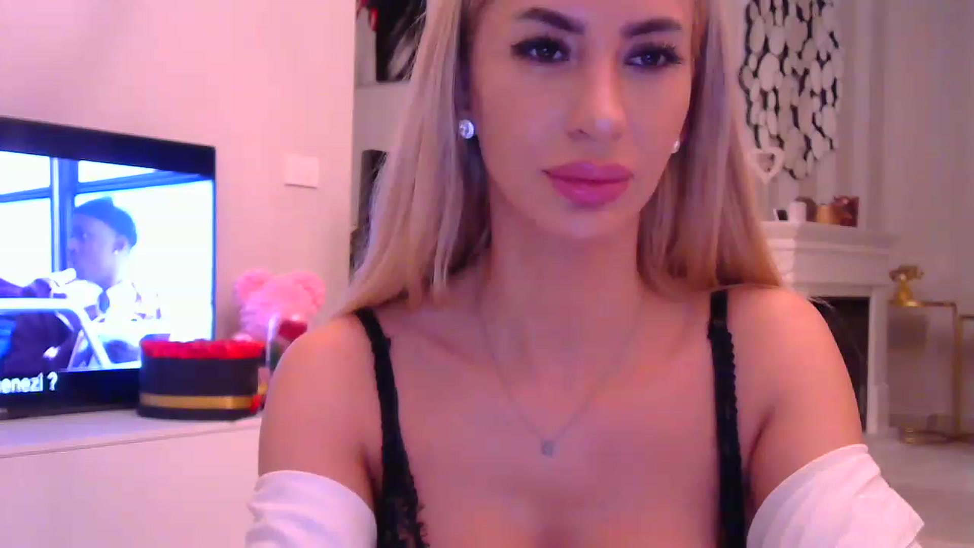Gallery image thumbnail from Missy_alena's myfreecams stream on, 01/29/2023, 20:32 image 9 of 20