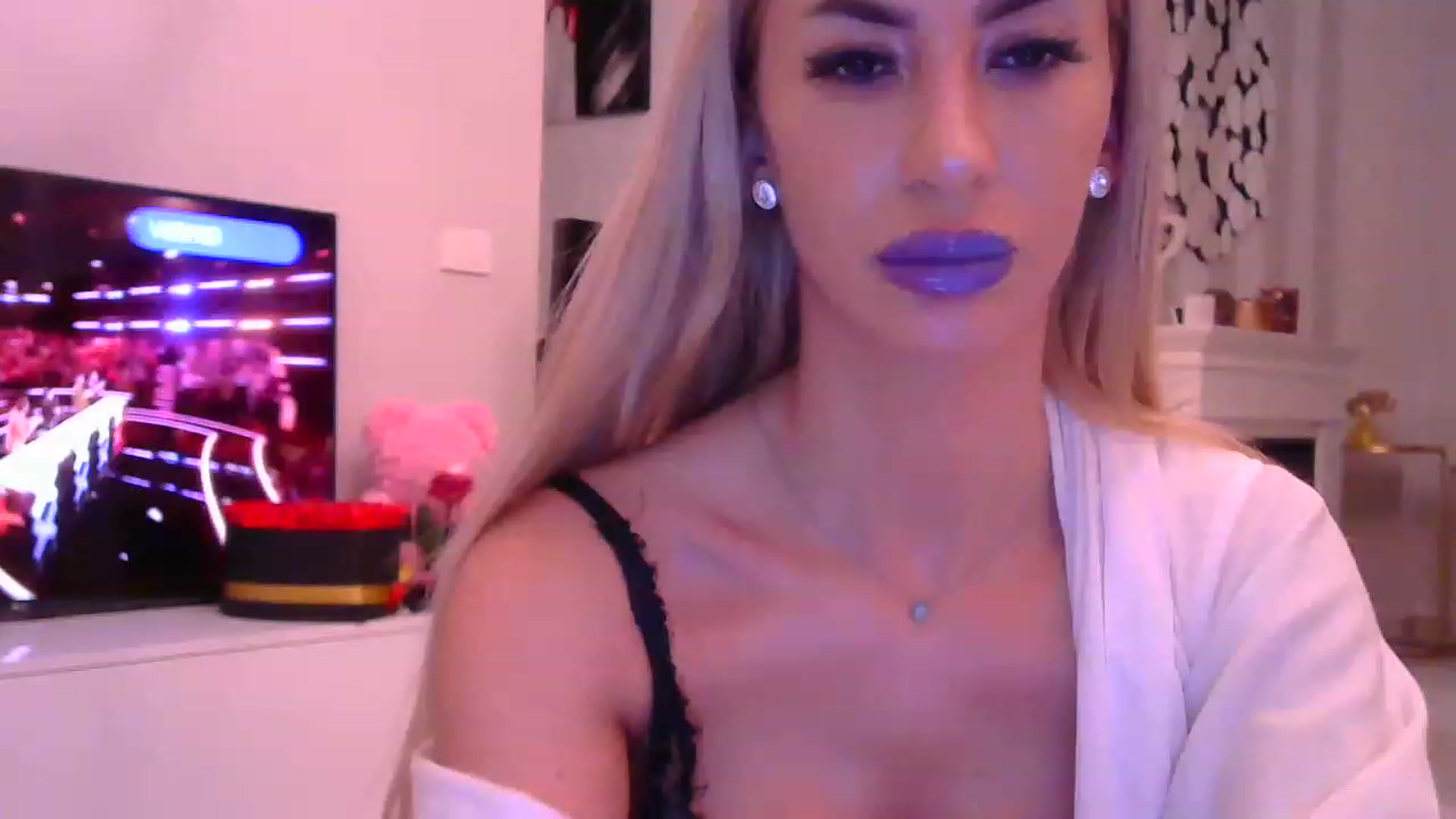Gallery image thumbnail from Missy_alena's myfreecams stream on, 01/29/2023, 21:31 image 14 of 20