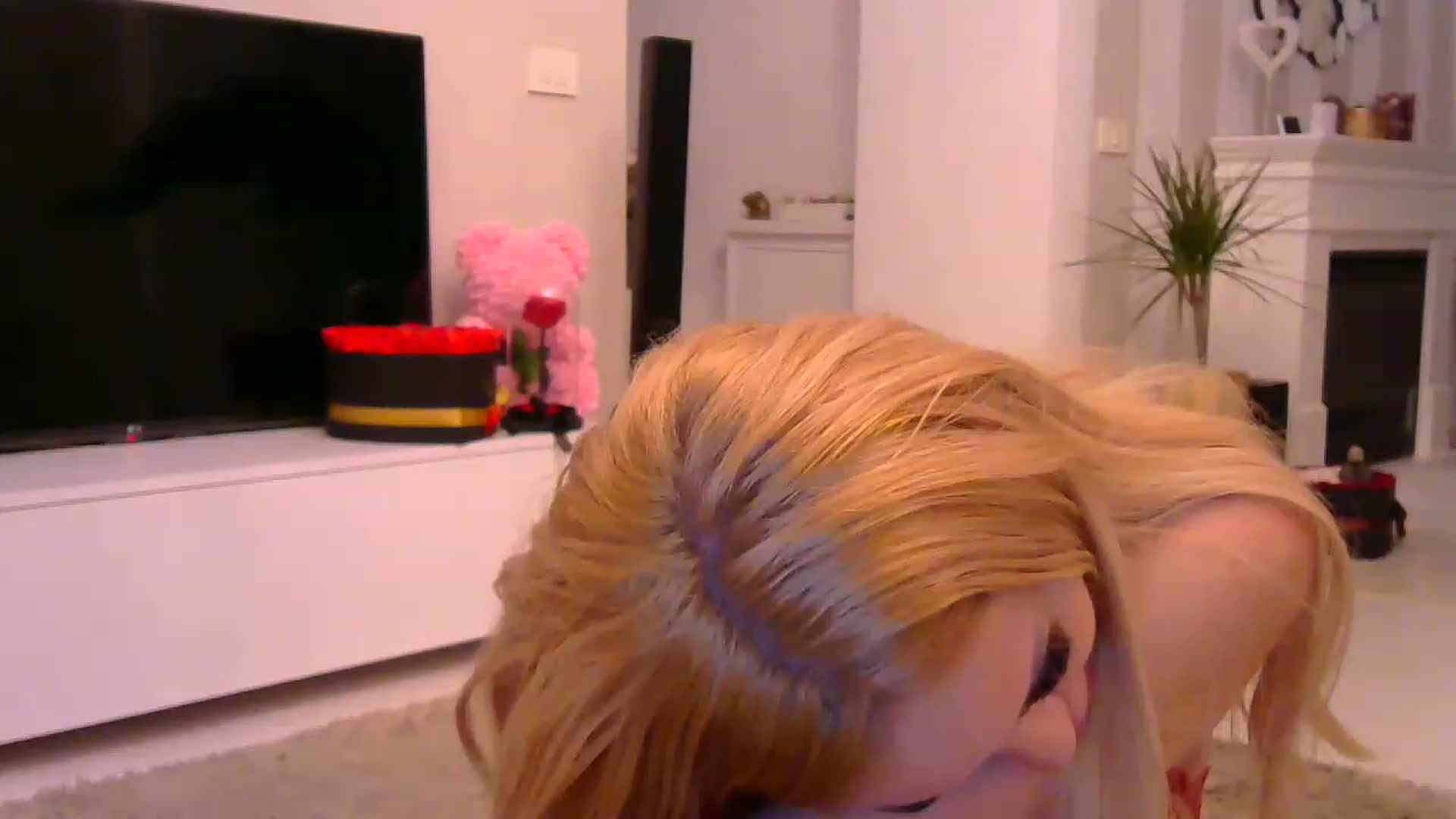 Gallery image thumbnail from Missy_alena's myfreecams stream on, 01/31/2023, 01:44 image 13 of 20
