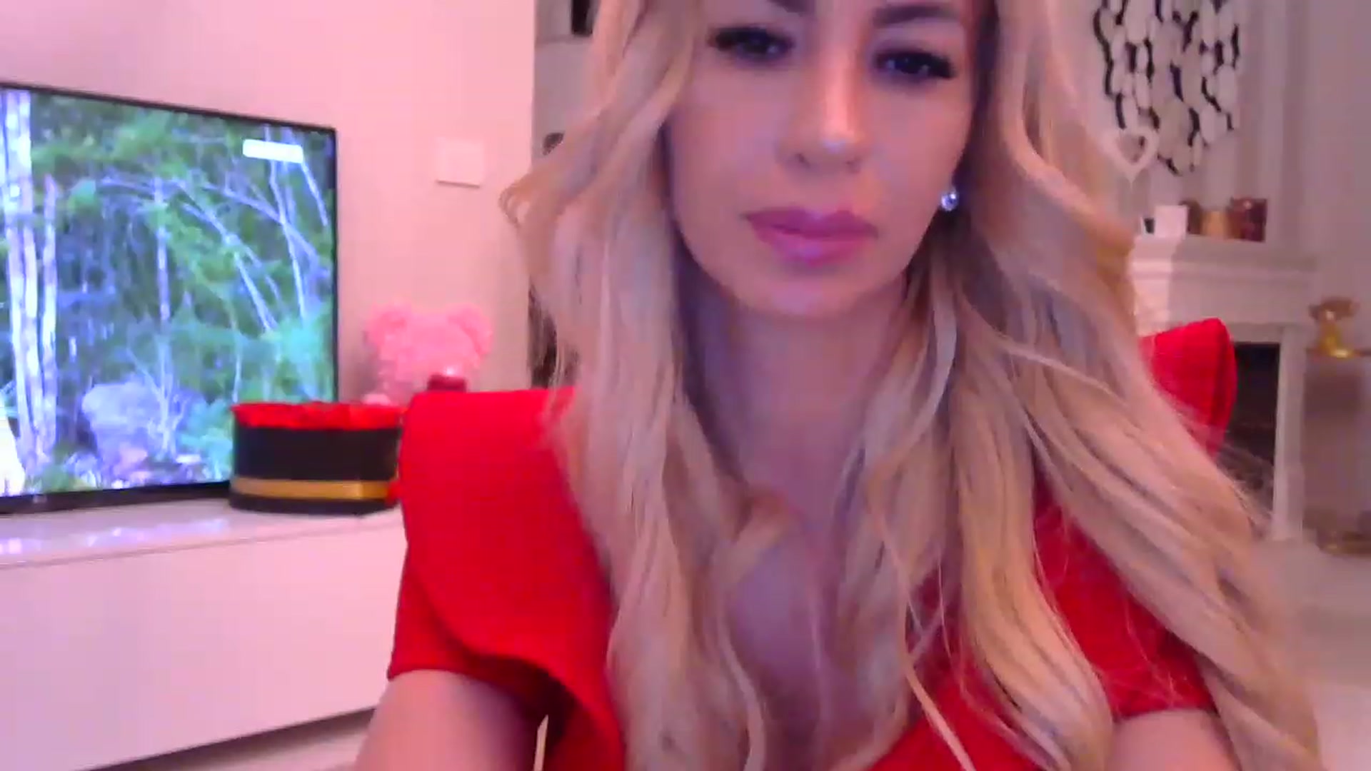 Gallery image thumbnail from Missy_alena's myfreecams stream on, 01/31/2023, 21:18 image 2 of 20