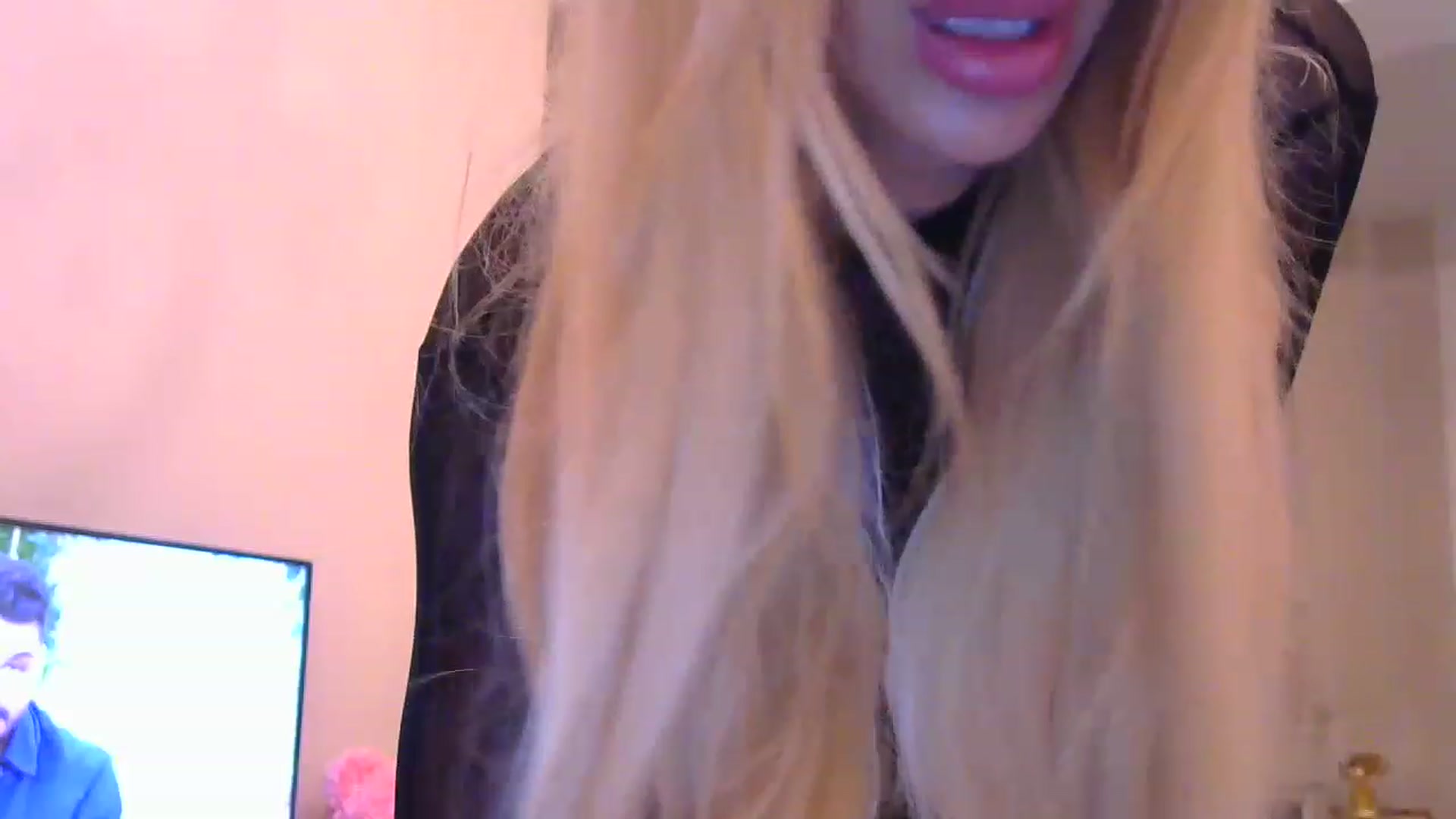 Gallery image thumbnail from Missy_alena's myfreecams stream on, 02/17/2023, 02:49 image 19 of 20