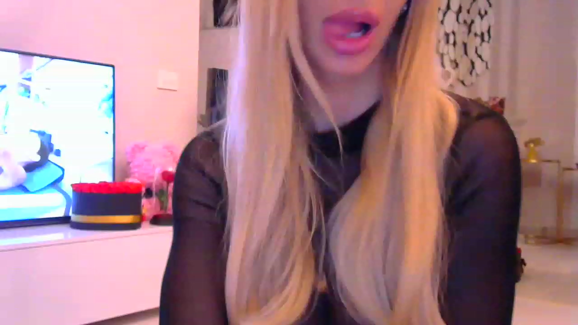 Gallery image thumbnail from Missy_alena's myfreecams stream on, 02/17/2023, 02:49 image 10 of 20