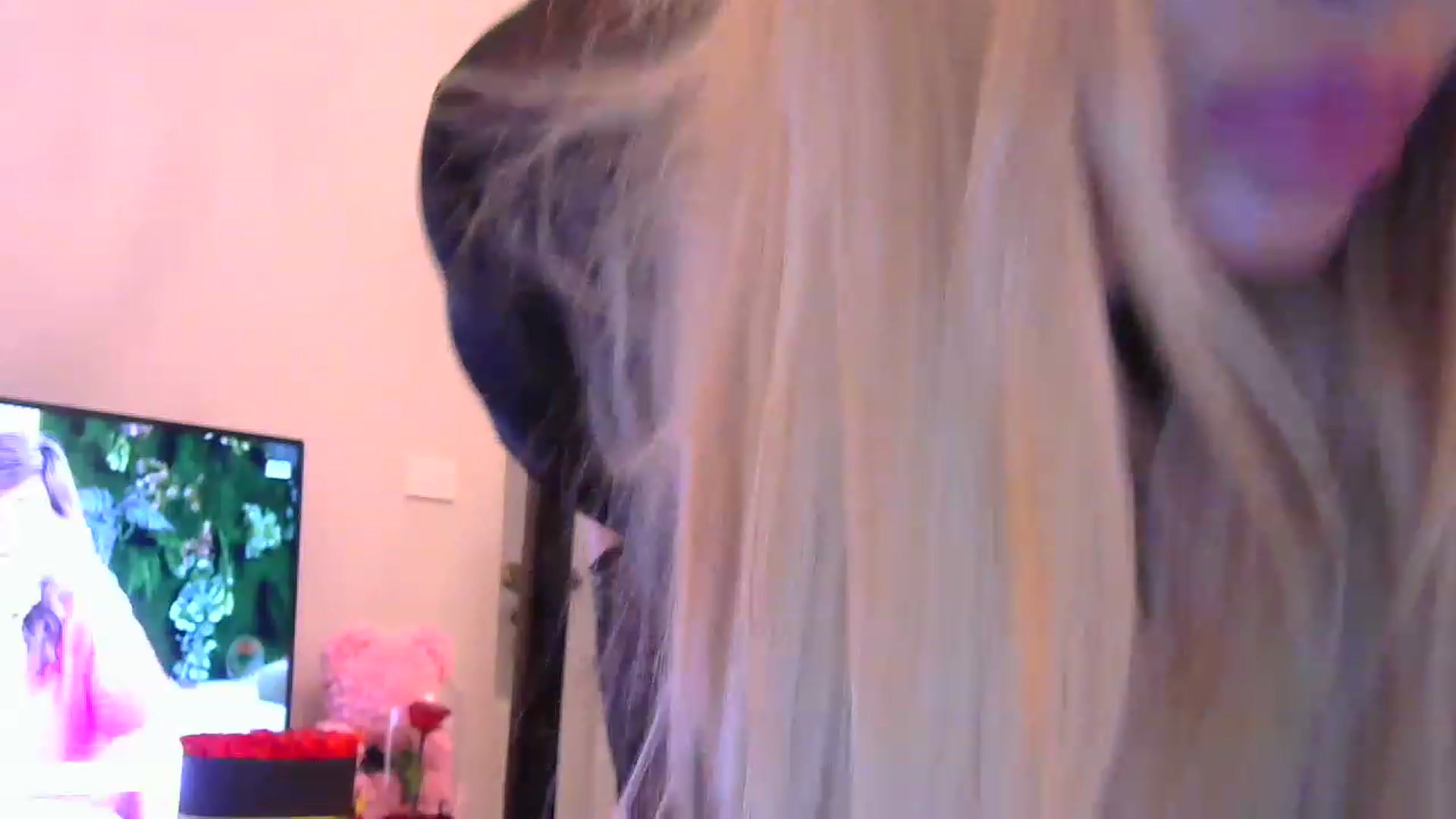 Gallery image thumbnail from Missy_alena's myfreecams stream on, 02/17/2023, 02:49 image 15 of 20