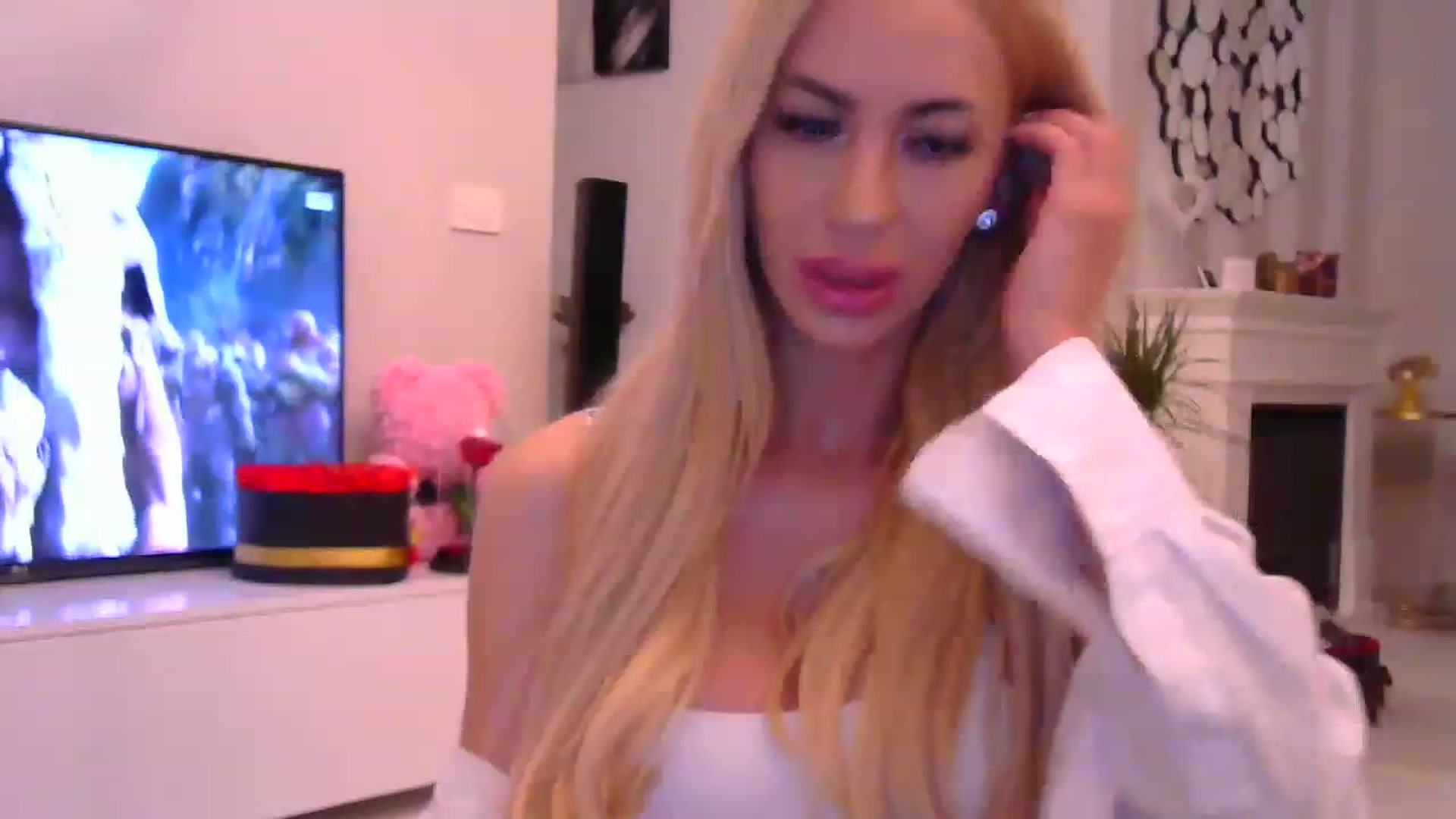 Gallery image thumbnail from Missy_alena's myfreecams stream on, 02/18/2023, 22:29 image 7 of 20