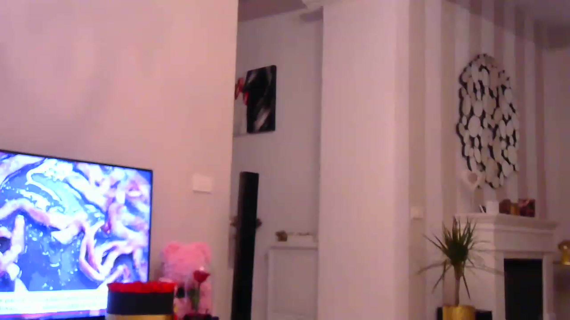 Gallery image thumbnail from Missy_alena's myfreecams stream on, 02/20/2023, 03:10 image 12 of 20
