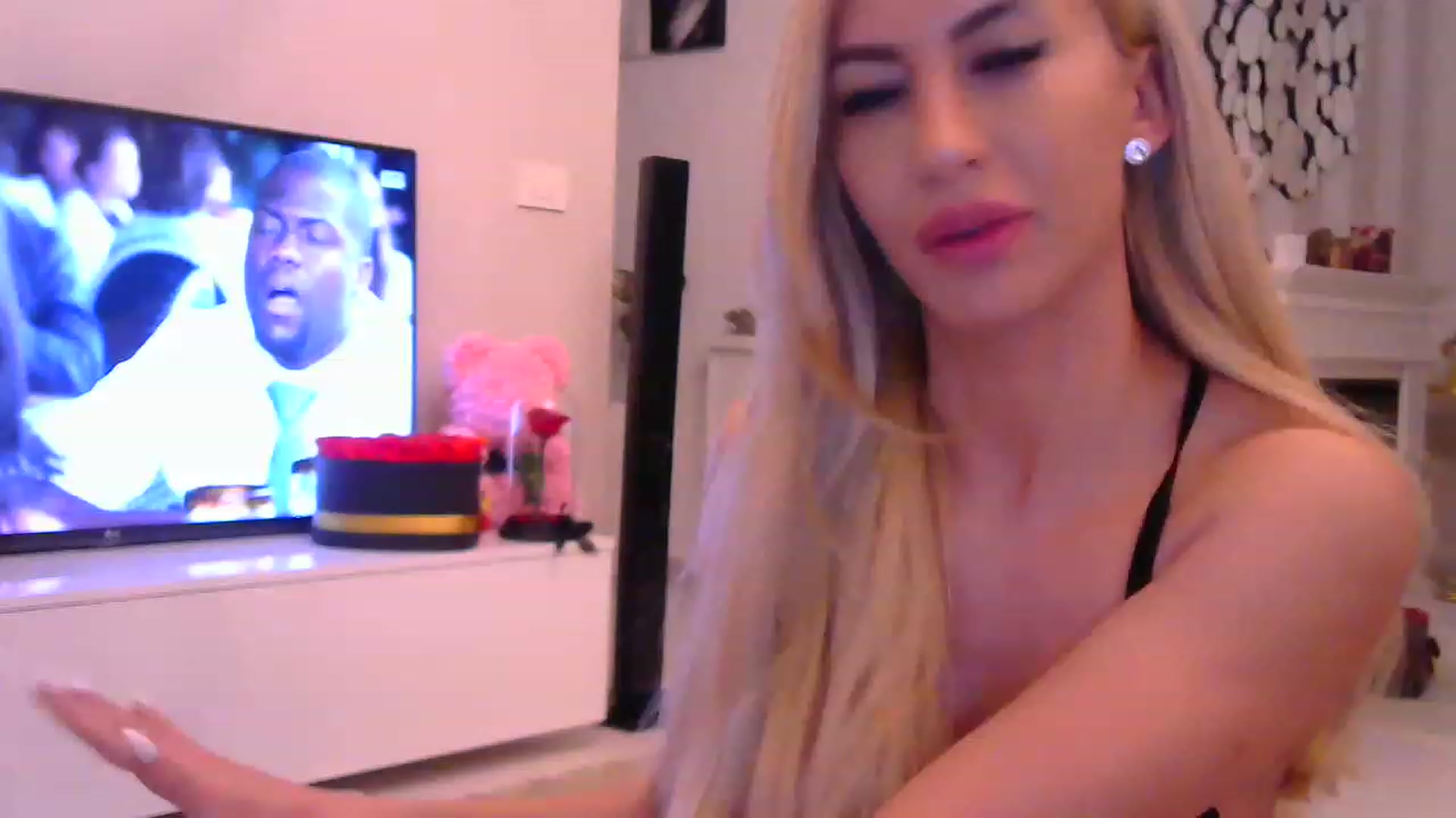 Gallery image thumbnail from Missy_alena's myfreecams stream on, 02/20/2023, 23:59 image 4 of 20