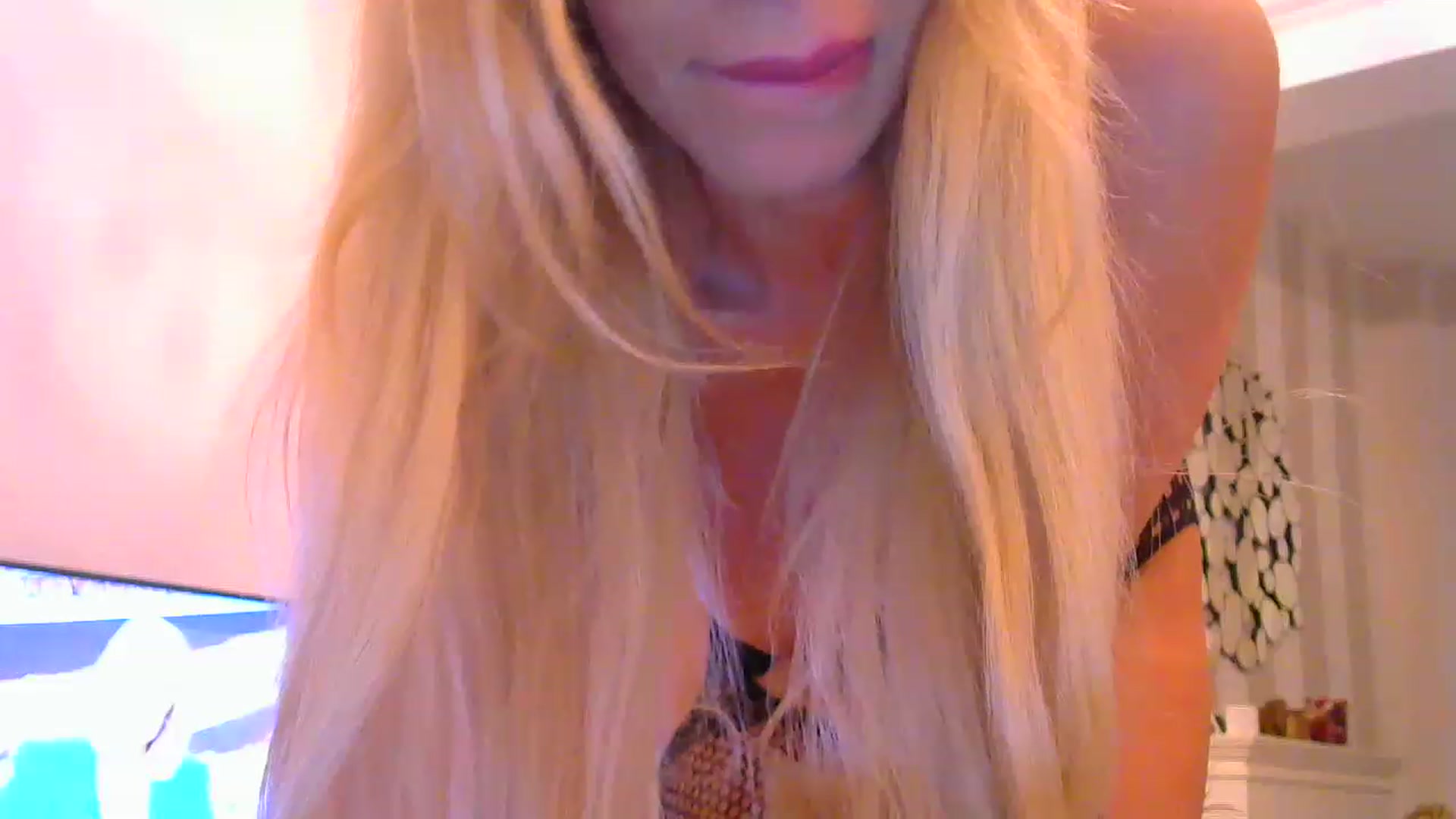 Gallery image thumbnail from Missy_alena's myfreecams stream on, 02/21/2023, 01:48 image 10 of 20