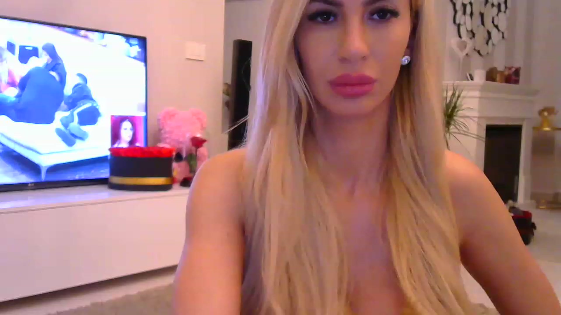 Gallery image thumbnail from Missy_alena's myfreecams stream on, 02/21/2023, 02:55 image 13 of 20