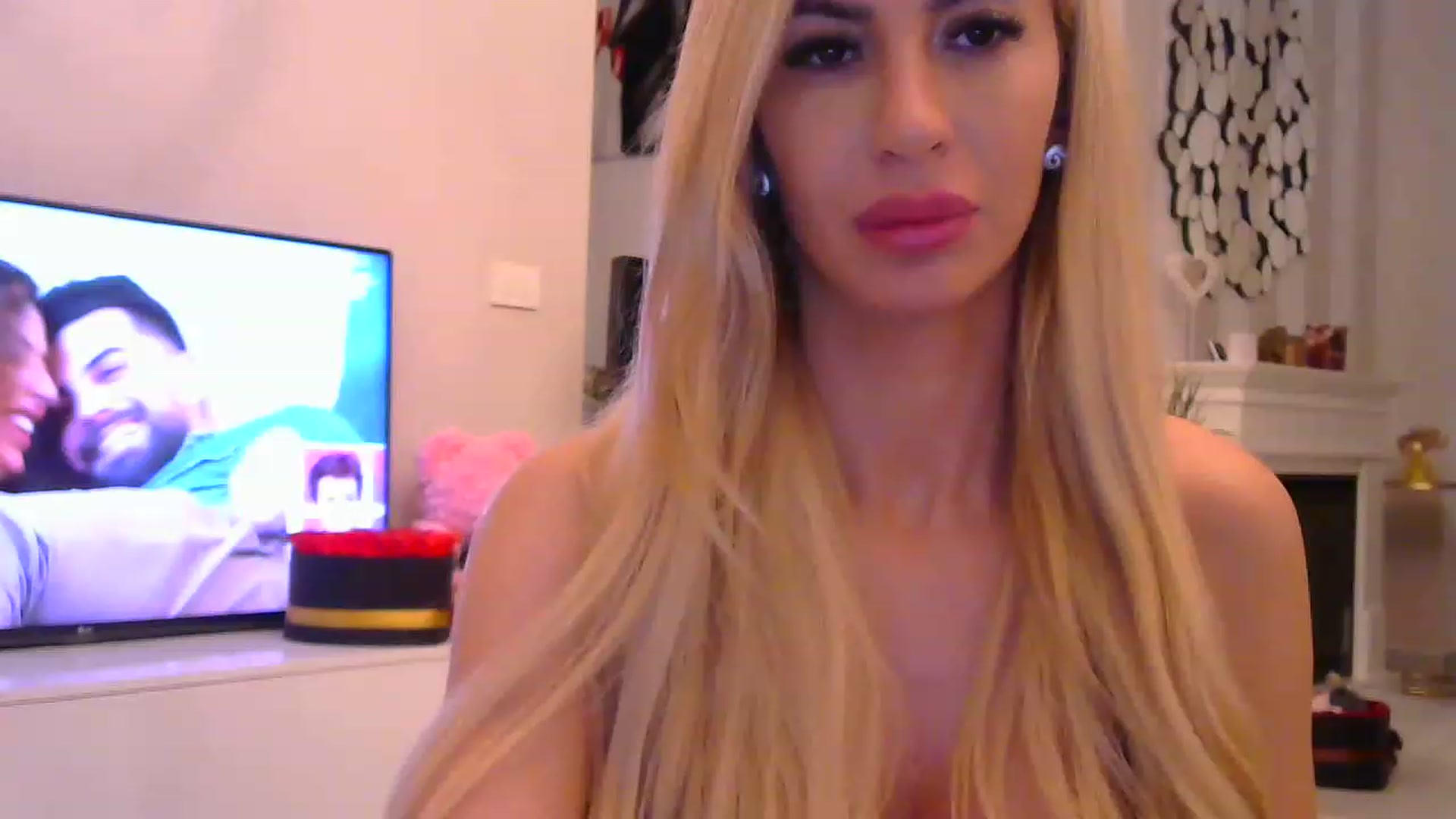 Gallery image thumbnail from Missy_alena's myfreecams stream on, 02/21/2023, 02:55 image 1 of 20