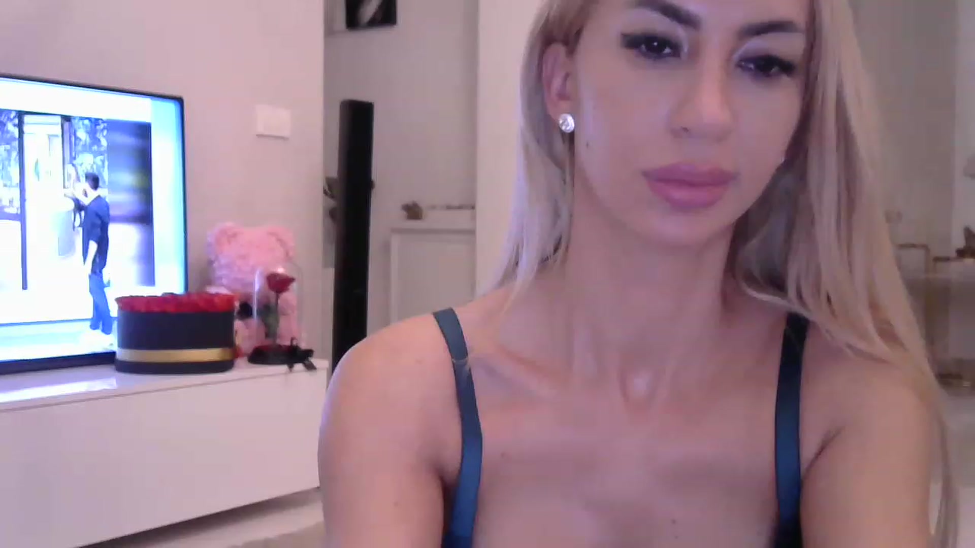 Gallery image thumbnail from Missy_alena's myfreecams stream on, 03/01/2023, 01:37 image 15 of 20