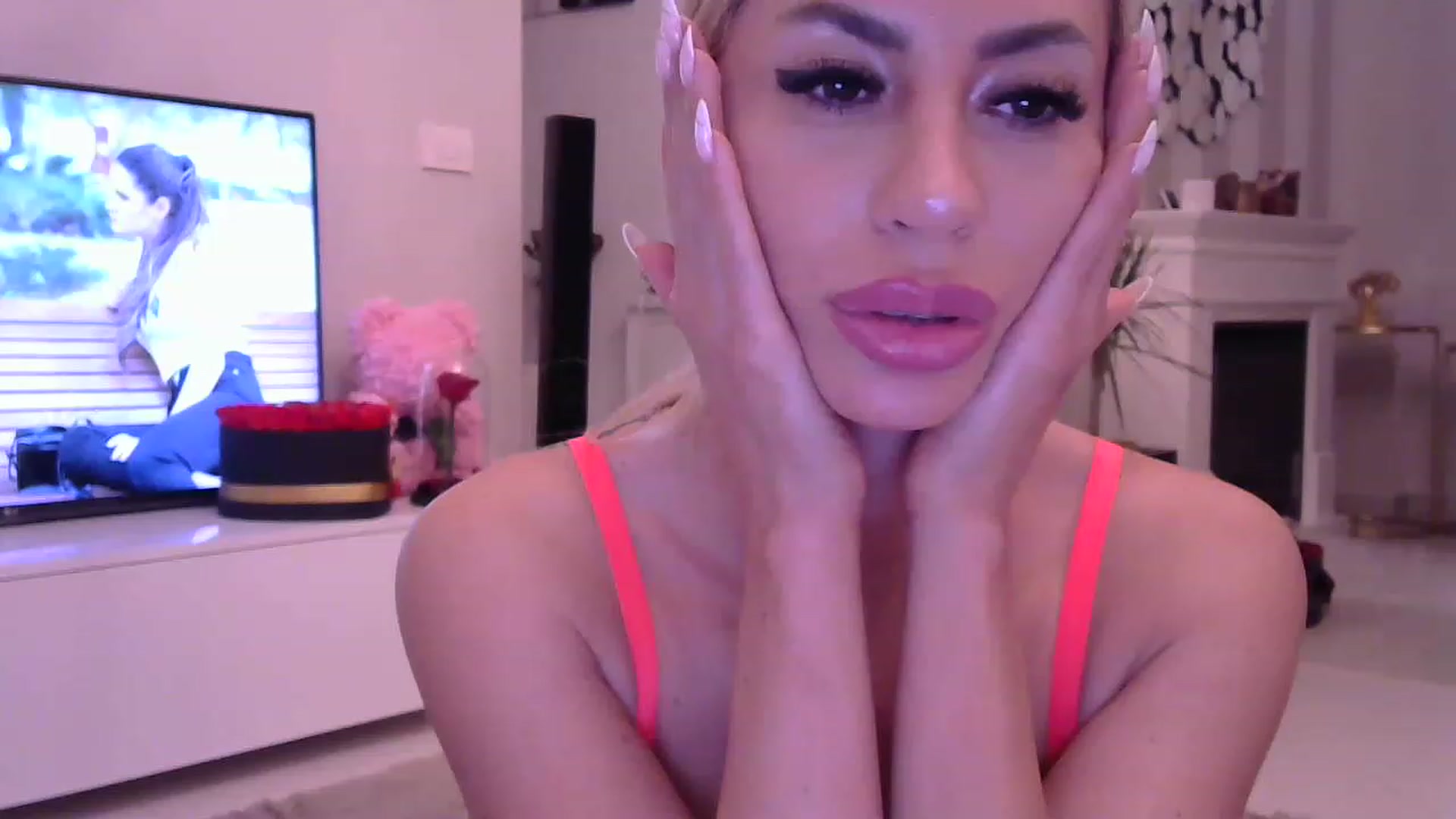 Gallery image thumbnail from Missy_alena's myfreecams stream on, 03/08/2023, 02:08 image 2 of 20