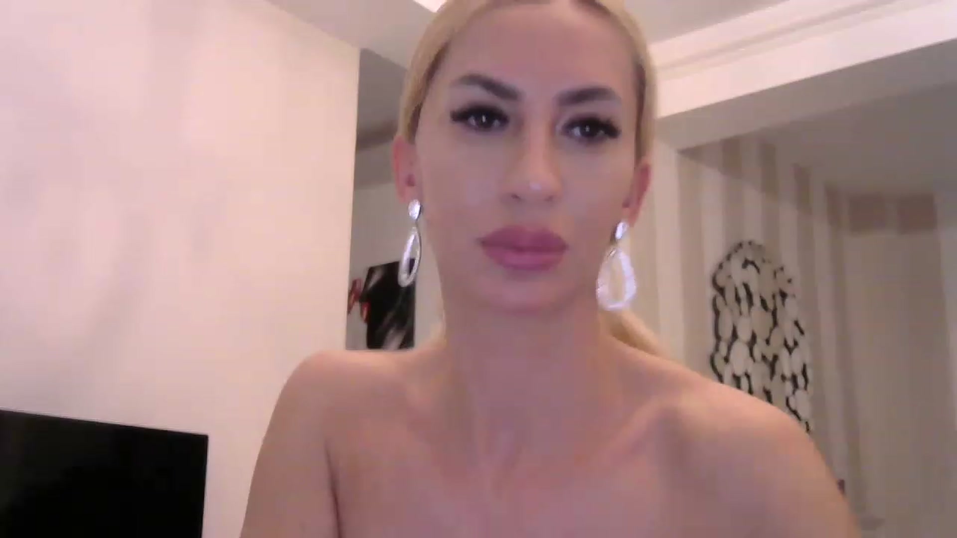 Gallery image thumbnail from Missy_alena's myfreecams stream on, 03/08/2023, 03:00 image 6 of 20