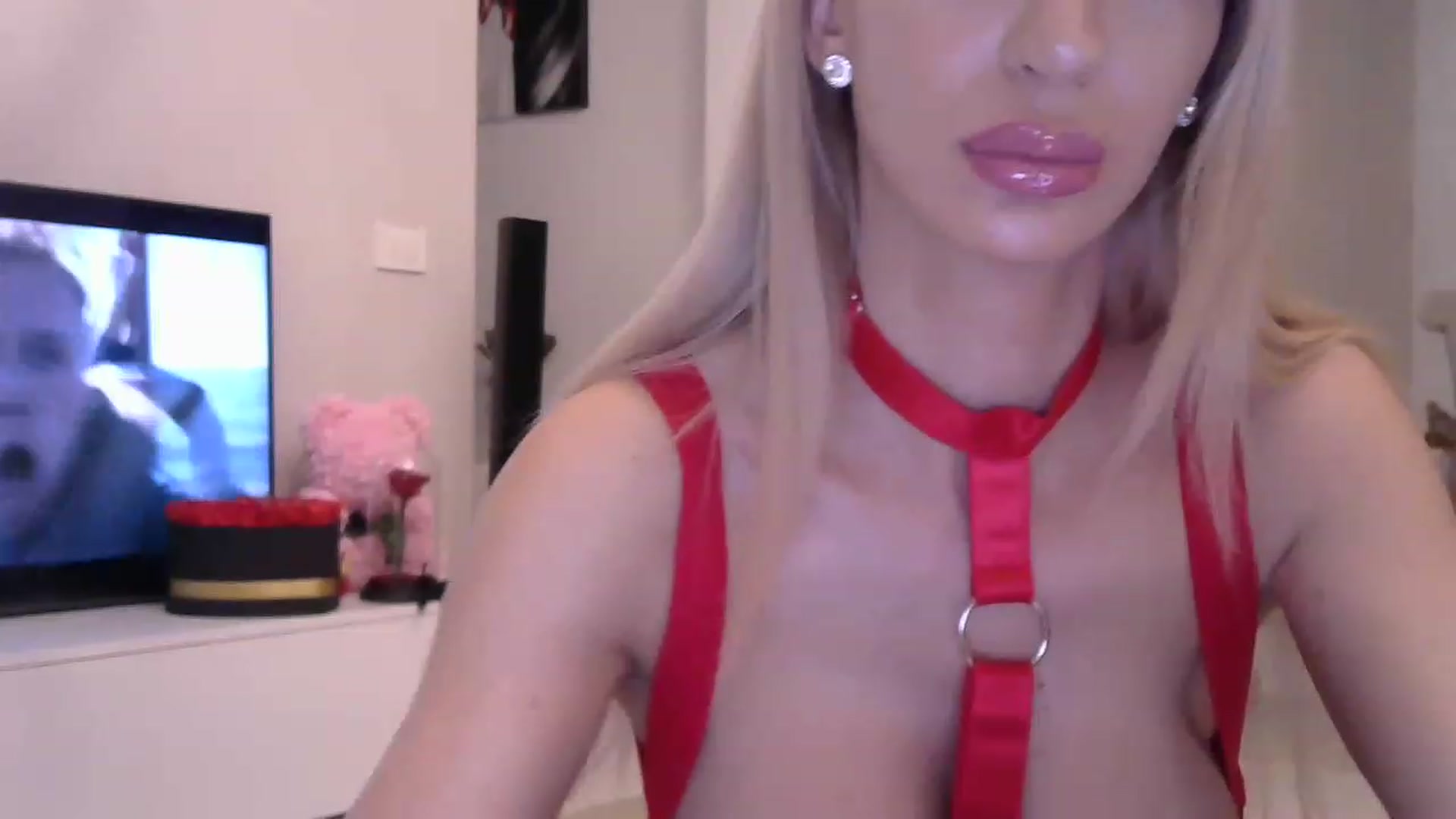 Gallery image thumbnail from Missy_alena's myfreecams stream on, 03/15/2023, 24:01 image 8 of 20