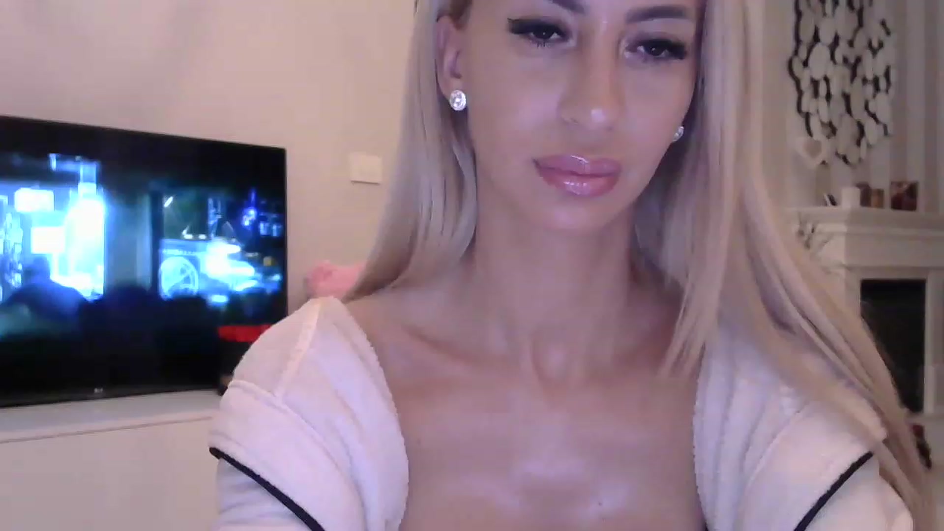 Gallery image thumbnail from Missy_alena's myfreecams stream on, 03/20/2023, 23:41 image 19 of 20