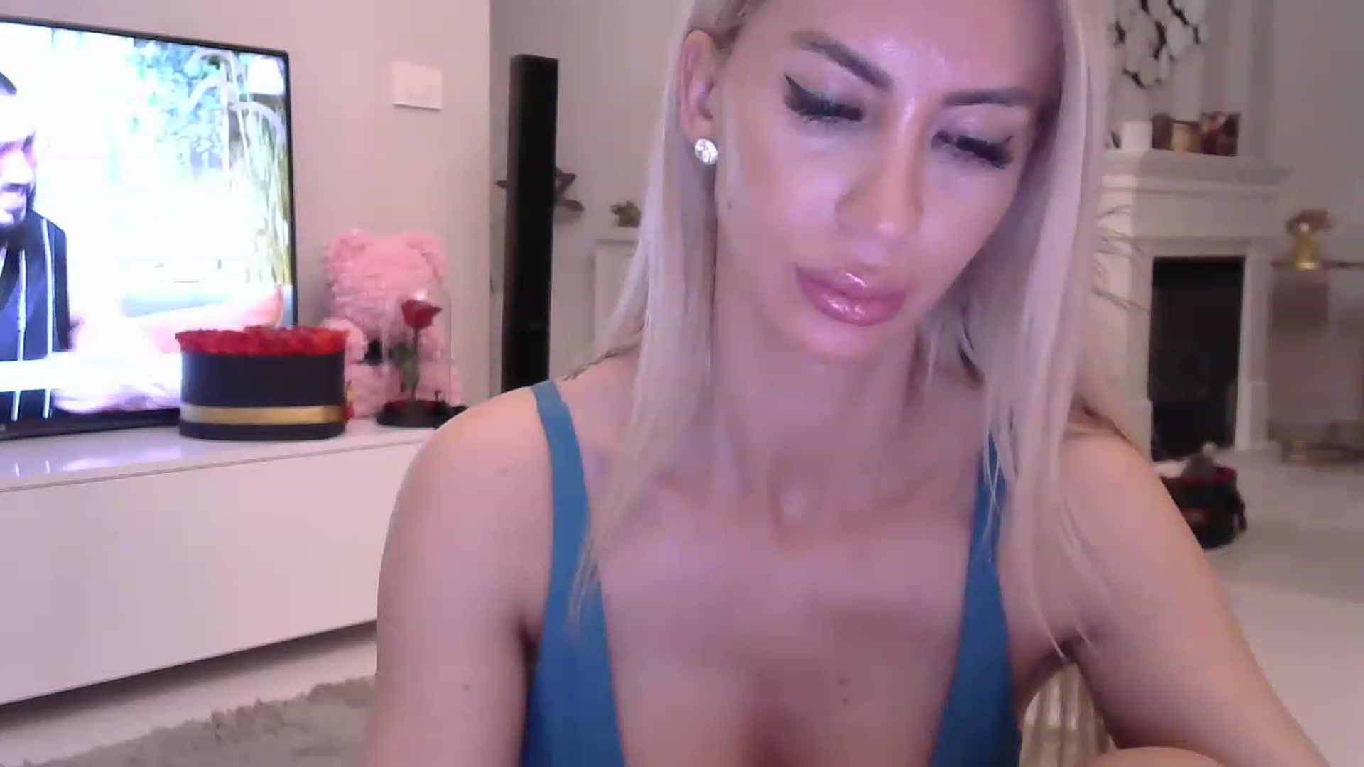 Gallery image thumbnail from Missy_alena's myfreecams stream on, 03/30/2023, 01:30 image 7 of 20
