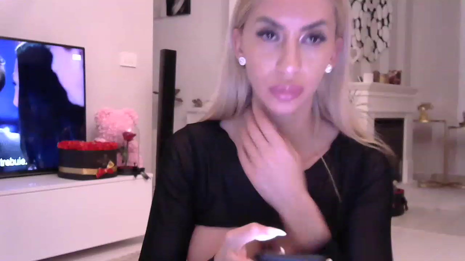 Gallery image thumbnail from Missy_alena's myfreecams stream on, 04/02/2023, 23:31 image 20 of 20