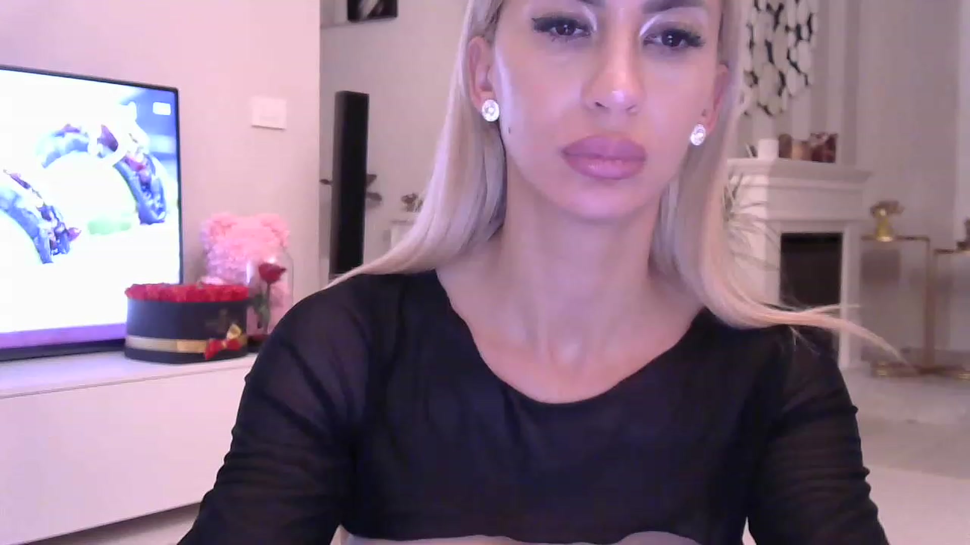 Gallery image thumbnail from Missy_alena's myfreecams stream on, 04/03/2023, 24:42 image 4 of 20