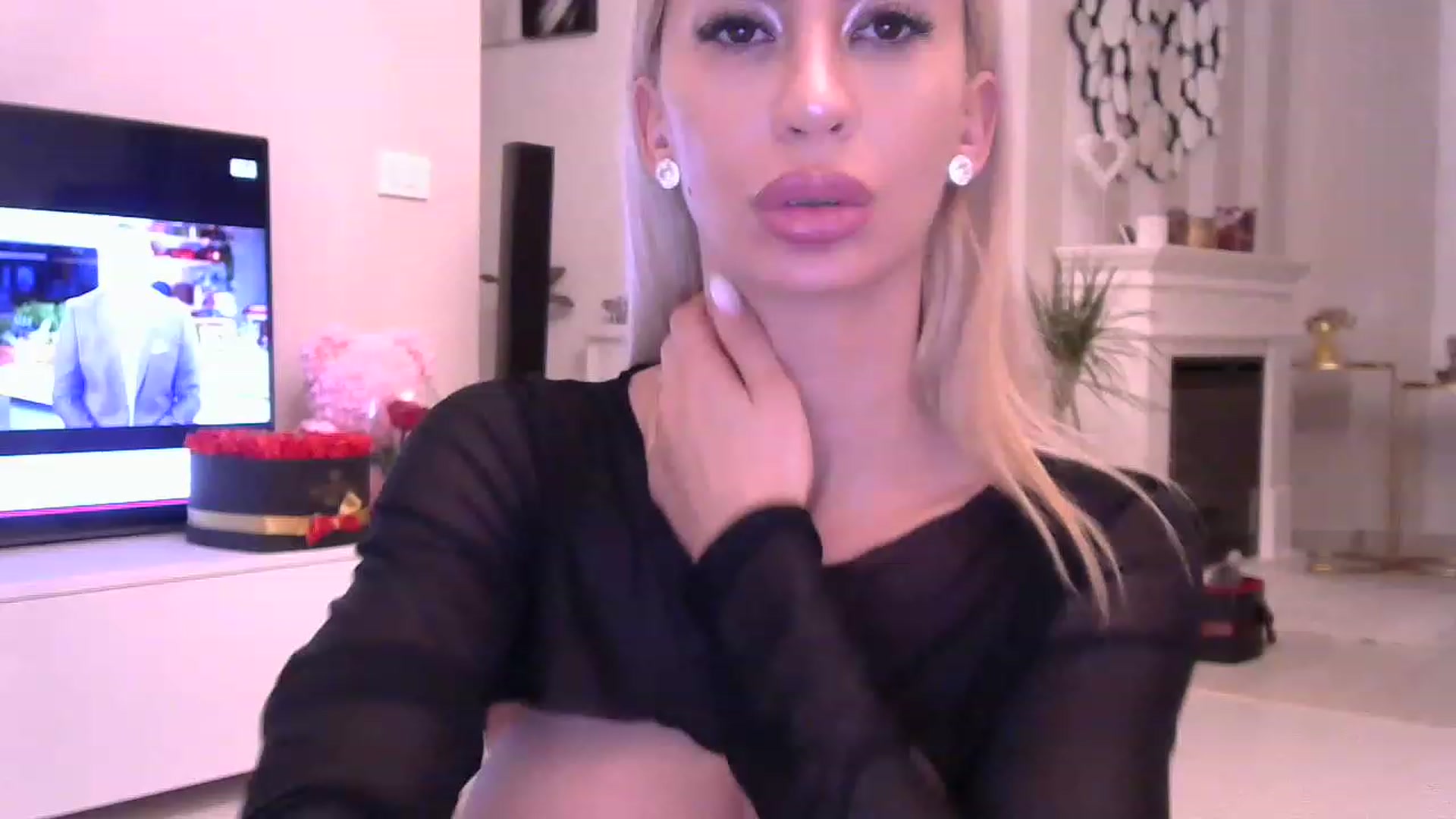 Gallery image thumbnail from Missy_alena's myfreecams stream on, 04/03/2023, 24:42 image 3 of 20