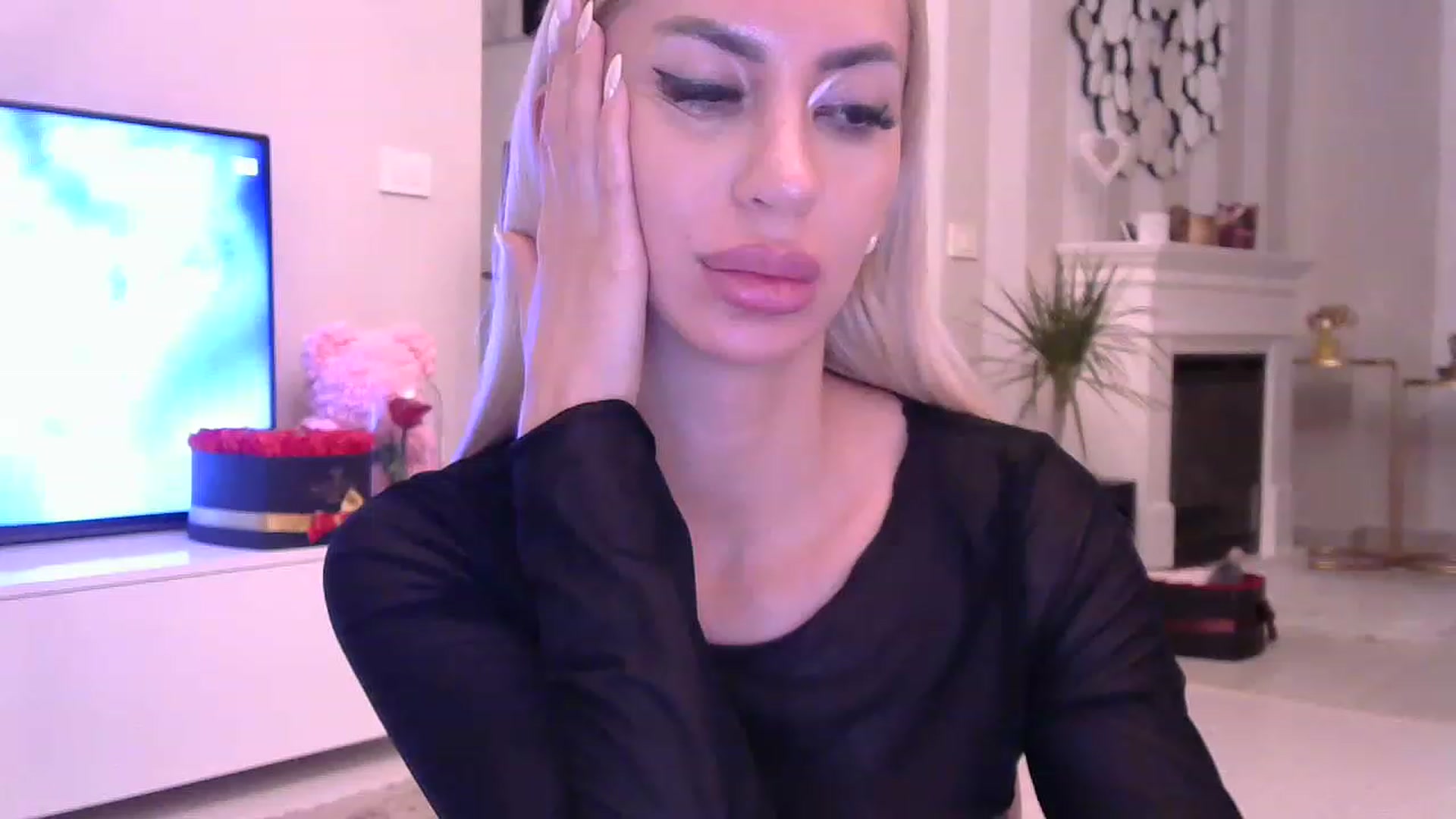 Gallery image thumbnail from Missy_alena's myfreecams stream on, 04/03/2023, 24:42 image 9 of 20
