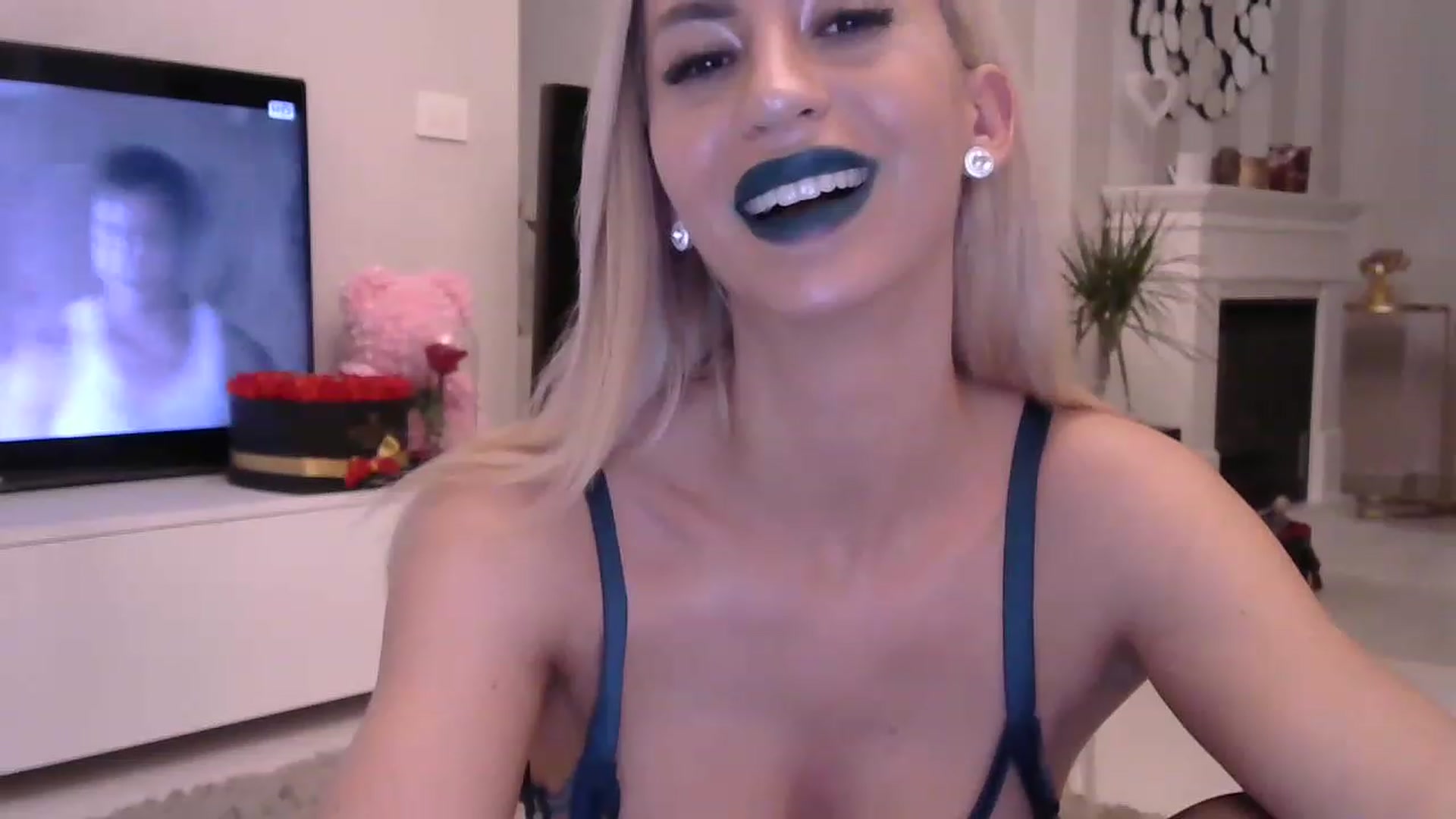 Gallery image thumbnail from Missy_alena's myfreecams stream on, 04/05/2023, 22:45 image 19 of 20