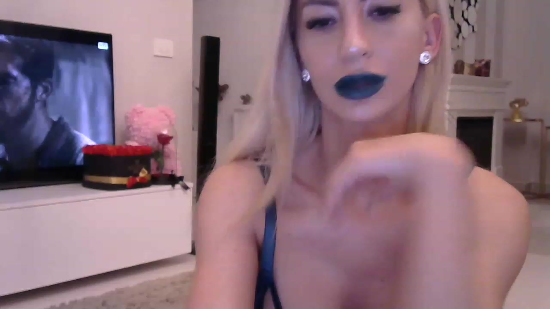 Gallery image thumbnail from Missy_alena's myfreecams stream on, 04/05/2023, 22:45 image 5 of 20