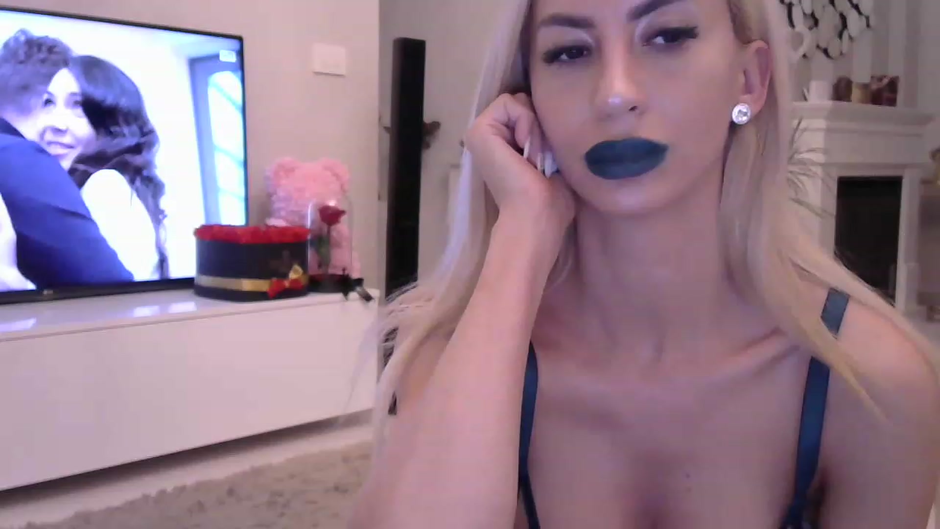 Gallery image thumbnail from Missy_alena's myfreecams stream on, 04/05/2023, 23:28 image 16 of 20