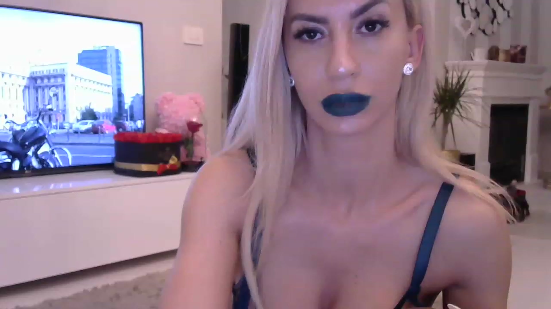 Gallery image thumbnail from Missy_alena's myfreecams stream on, 04/05/2023, 23:28 image 9 of 20