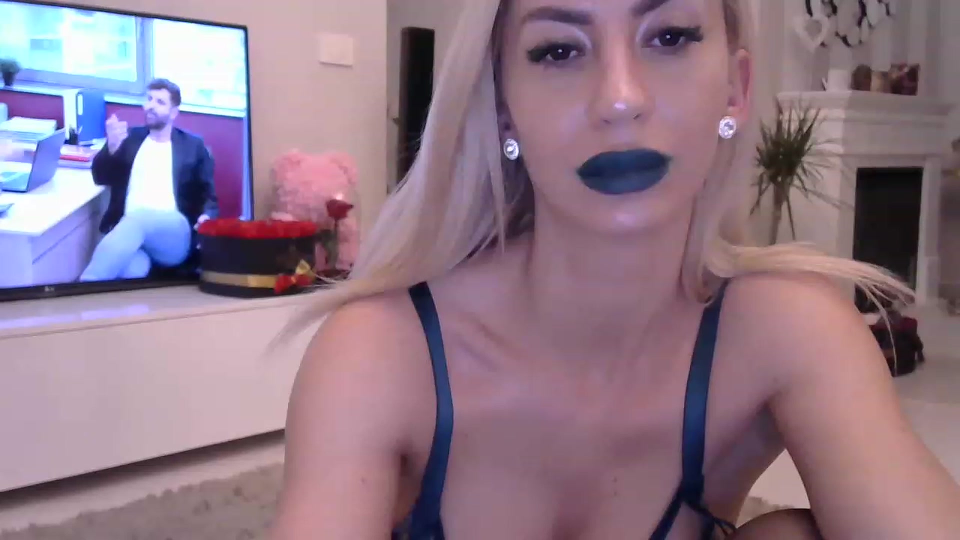 Gallery image thumbnail from Missy_alena's myfreecams stream on, 04/05/2023, 23:28 image 4 of 20