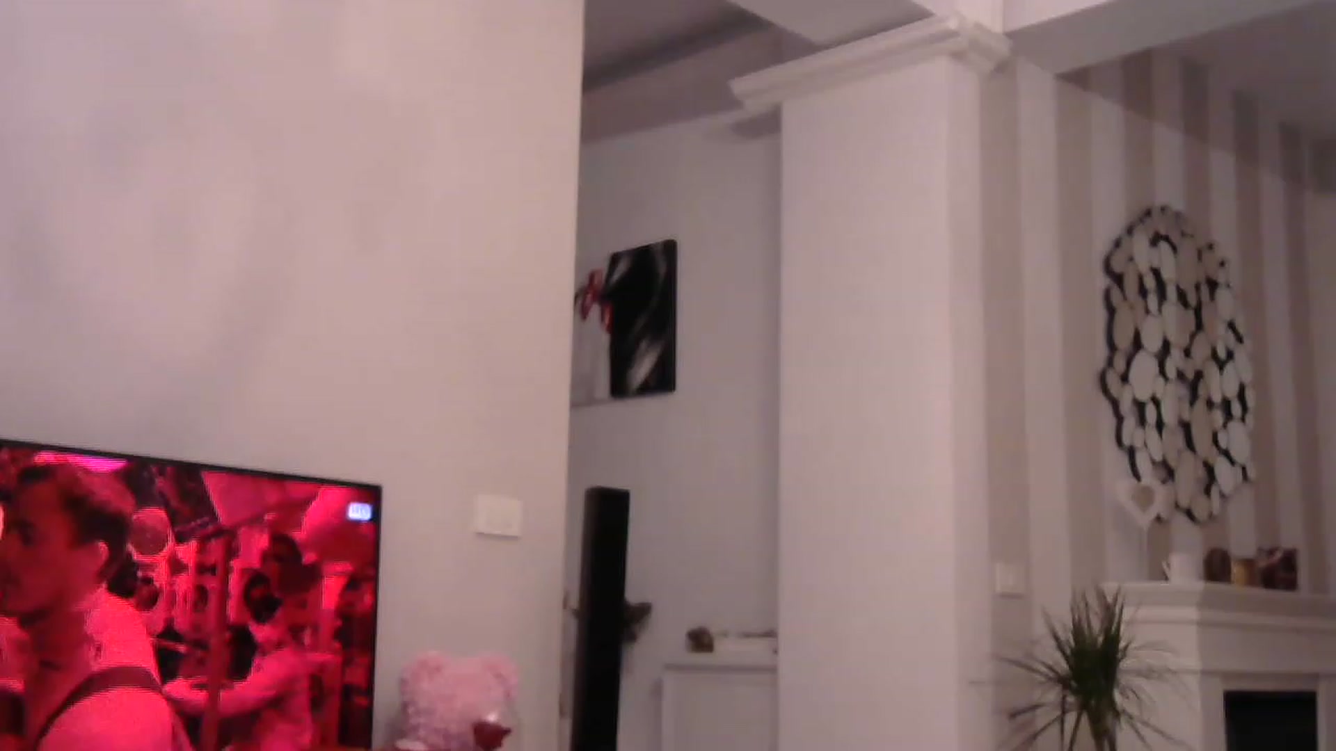 Gallery image thumbnail from Missy_alena's myfreecams stream on, 04/06/2023, 23:13 image 14 of 20