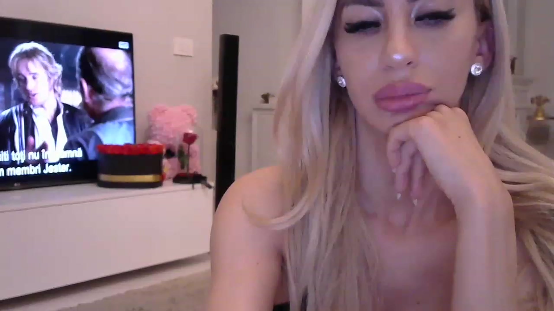 Gallery image thumbnail from Missy_alena's myfreecams stream on, 04/12/2023, 21:55 image 13 of 20