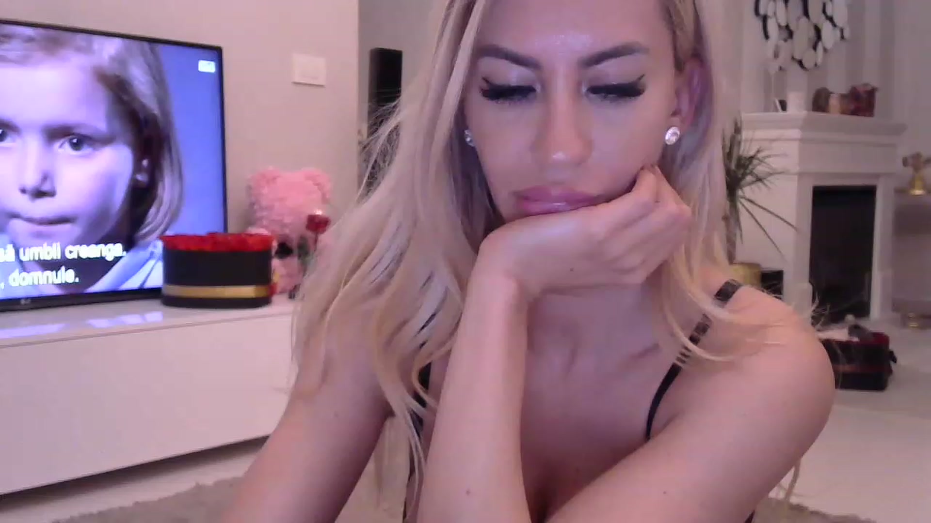 Gallery image thumbnail from Missy_alena's myfreecams stream on, 04/16/2023, 01:58 image 1 of 20
