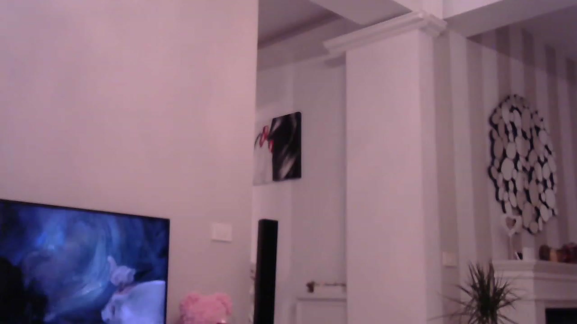 Gallery image thumbnail from Missy_alena's myfreecams stream on, 04/18/2023, 24:17 image 1 of 20