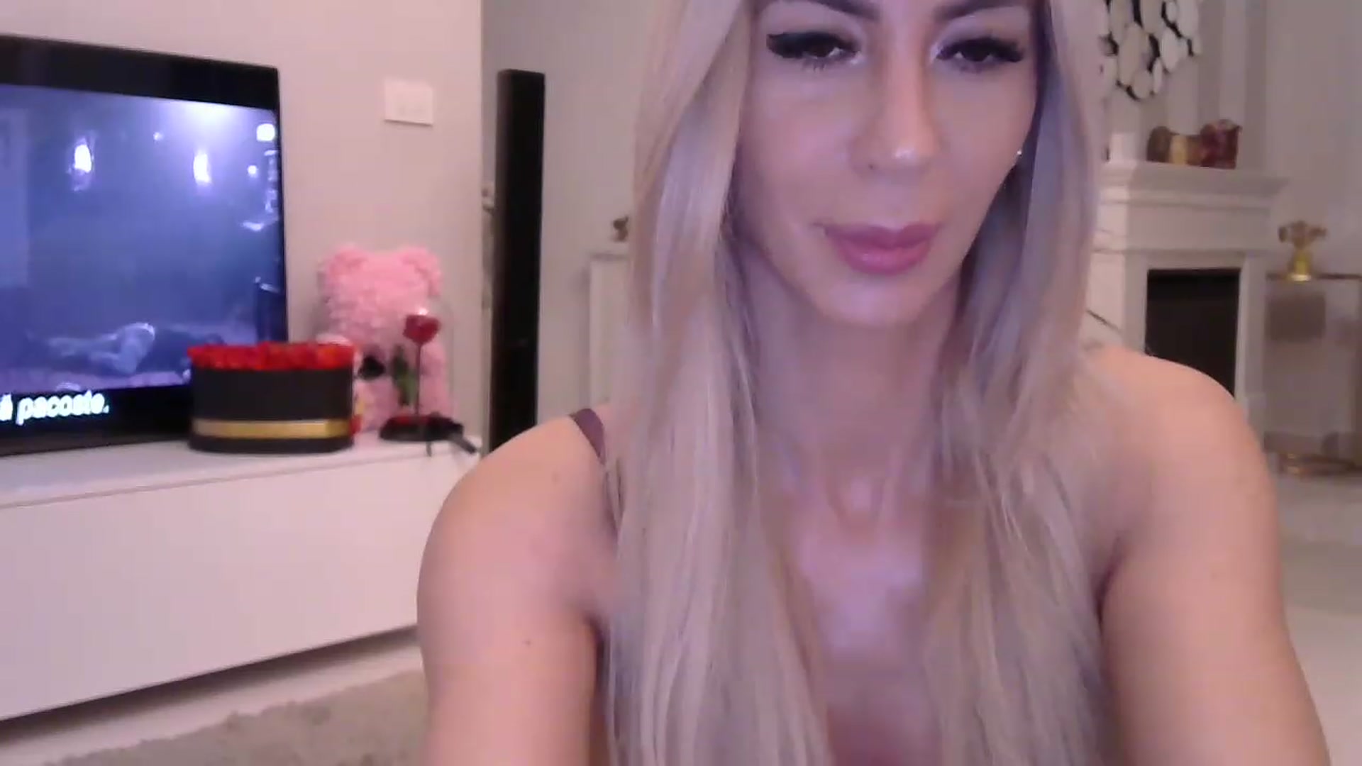 Gallery image thumbnail from Missy_alena's myfreecams stream on, 04/19/2023, 22:00 image 12 of 20