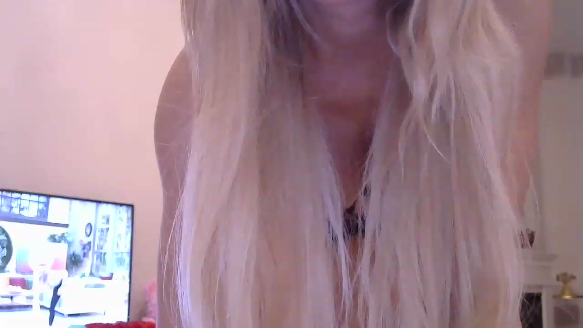 Gallery image thumbnail from Missy_alena's myfreecams stream on, 04/20/2023, 24:56 image 4 of 20