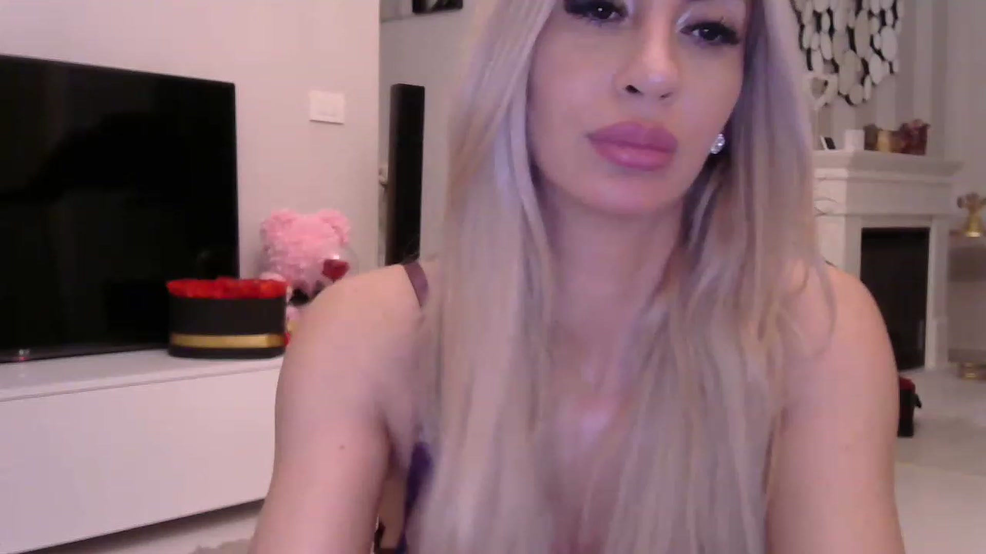 Gallery image thumbnail from Missy_alena's myfreecams stream on, 04/20/2023, 02:10 image 11 of 20