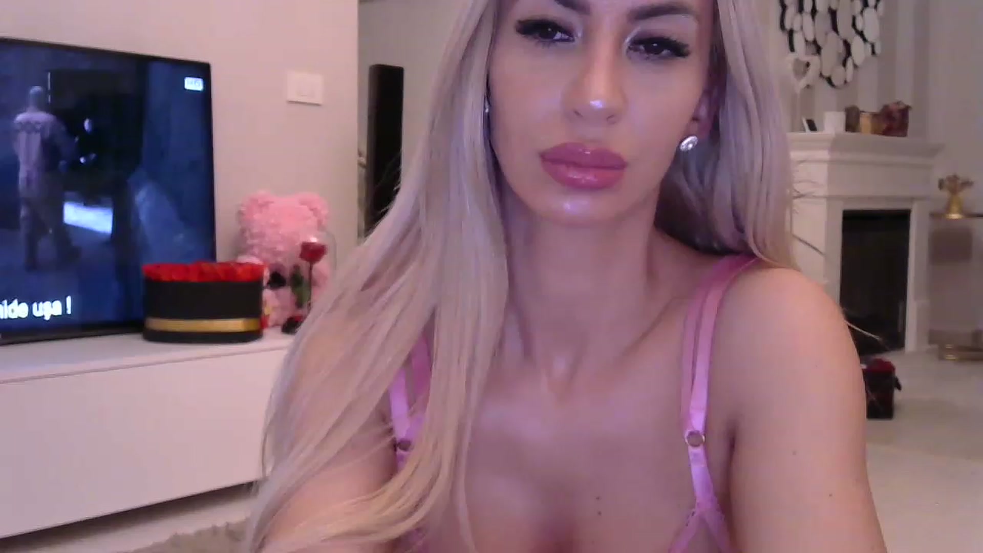 Gallery image thumbnail from Missy_alena's myfreecams stream on, 04/20/2023, 23:18 image 20 of 20