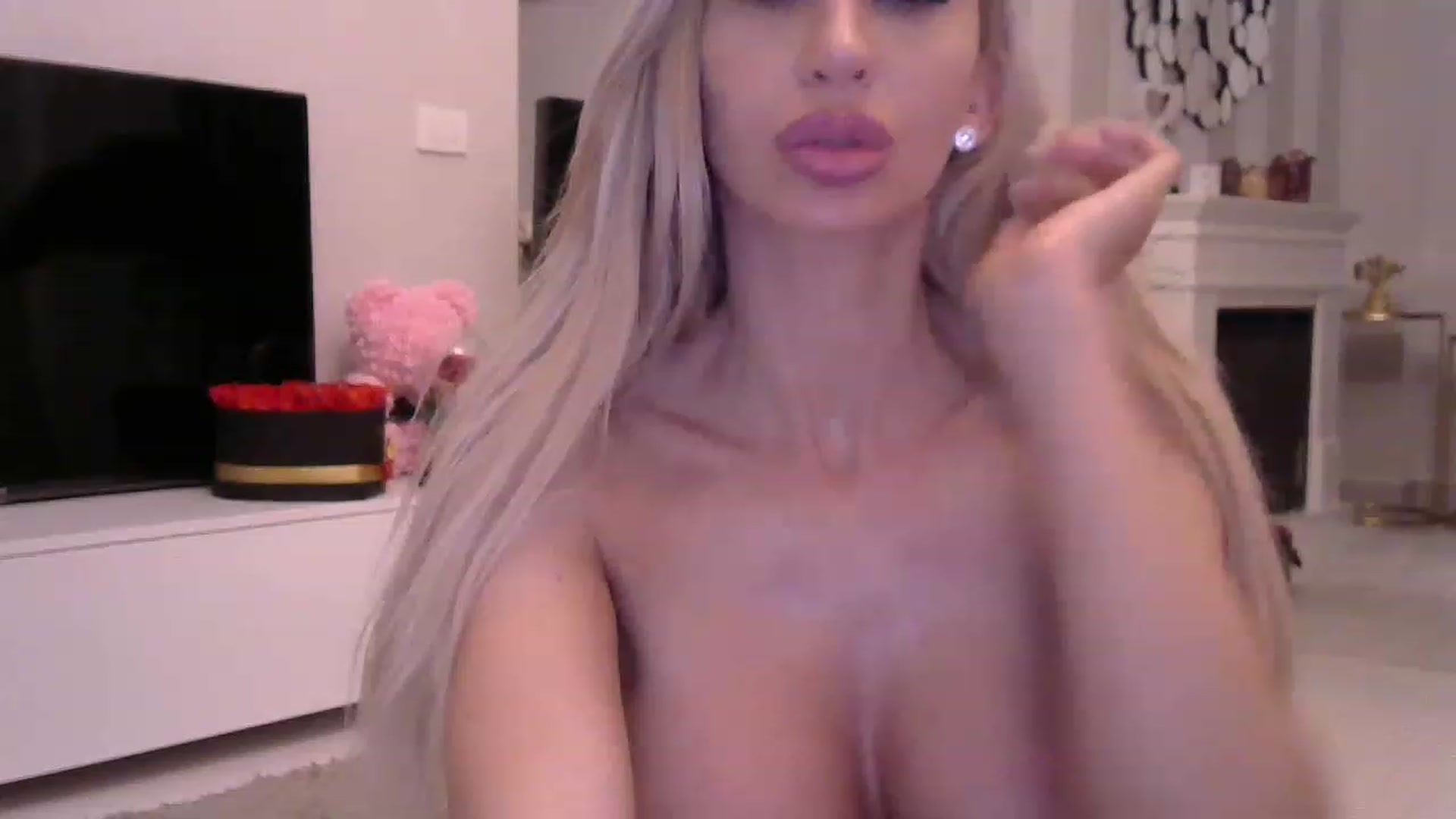 Gallery image thumbnail from Missy_alena's myfreecams stream on, 04/24/2023, 01:58 image 17 of 20