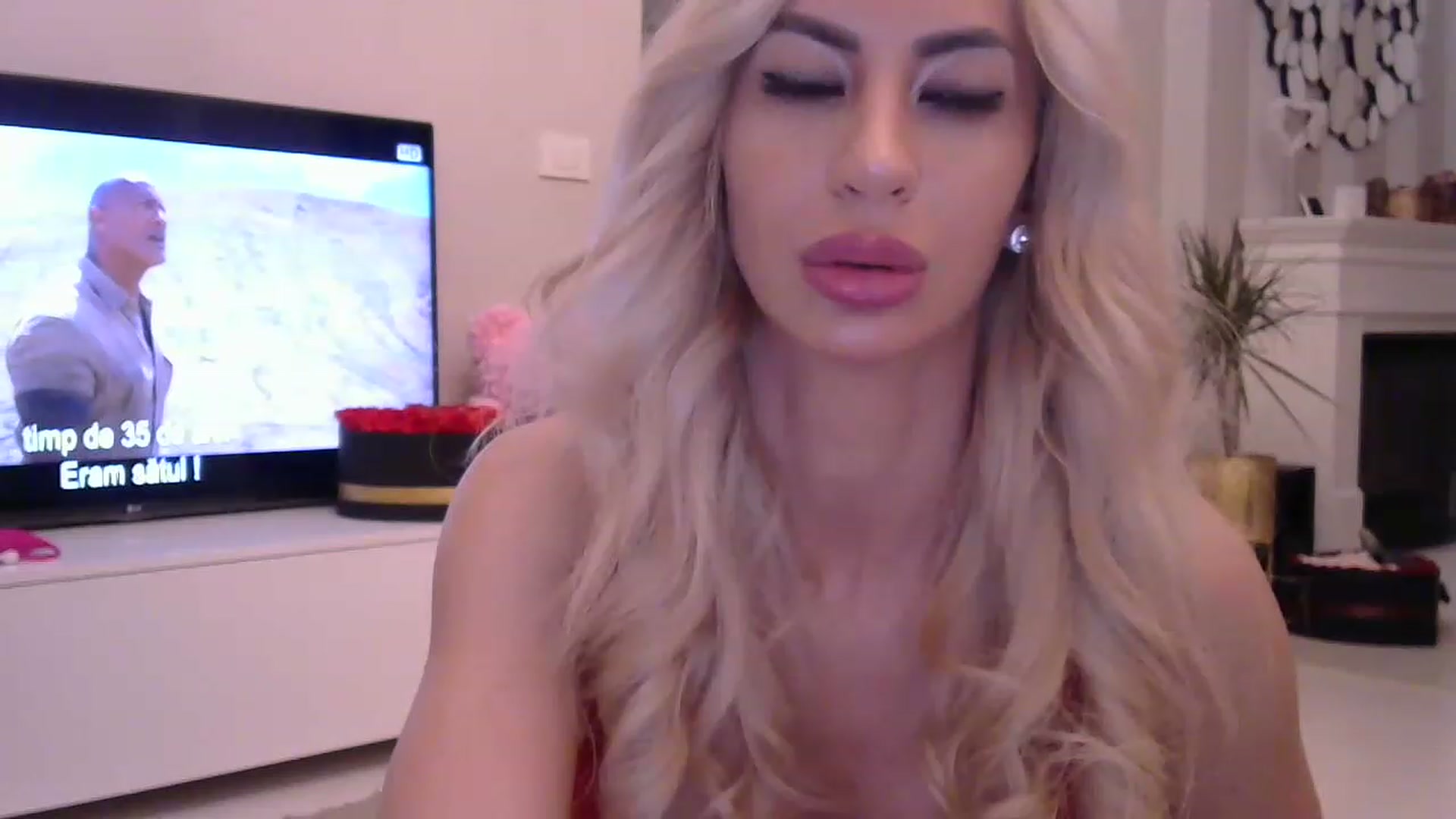 Gallery image thumbnail from Missy_alena's myfreecams stream on, 04/24/2023, 22:02 image 16 of 20