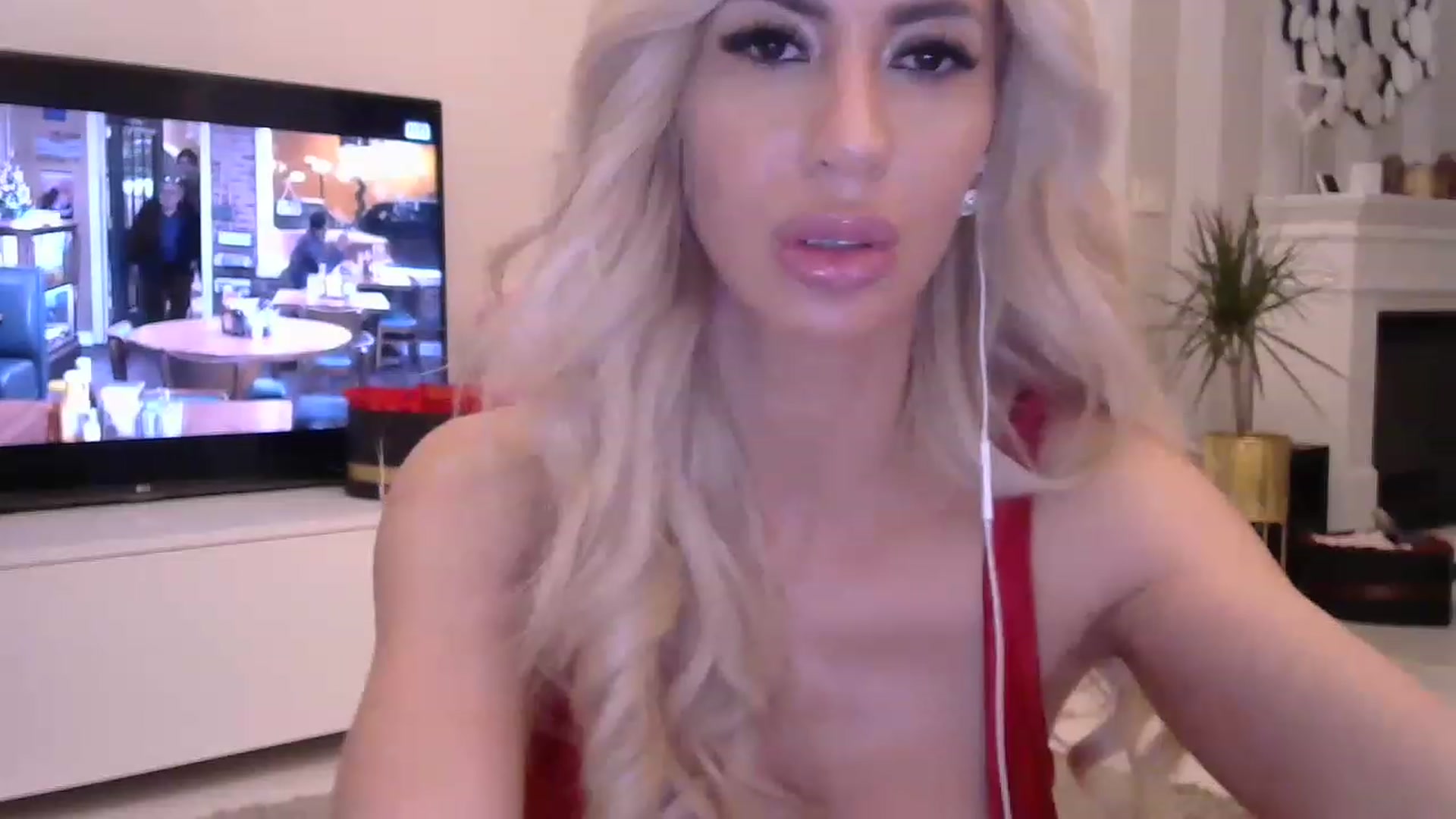 Gallery image thumbnail from Missy_alena's myfreecams stream on, 04/24/2023, 23:23 image 13 of 20