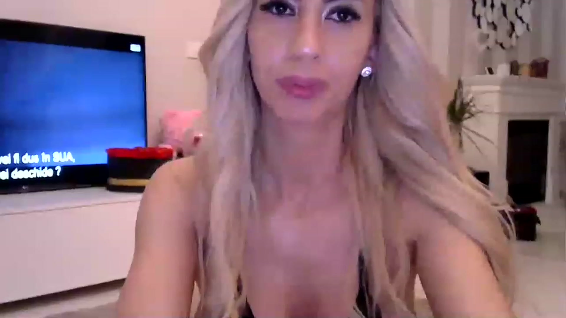 Gallery image thumbnail from Missy_alena's myfreecams stream on, 04/25/2023, 22:17 image 11 of 20